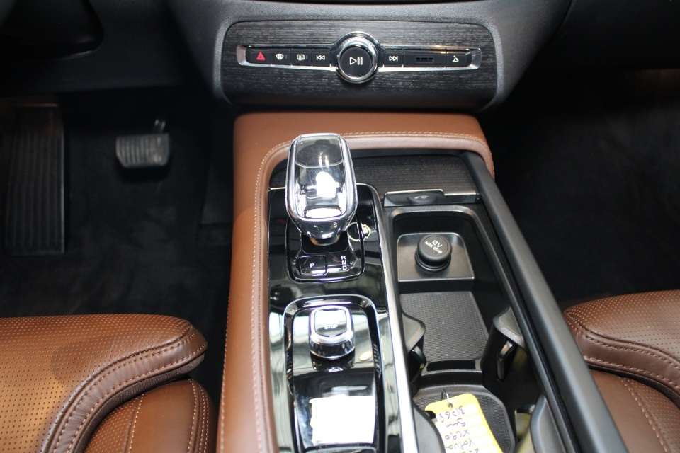 2025 Volvo XC90 T8 Ultra 1 proprio pas d accidents bas kilo , thumb 18