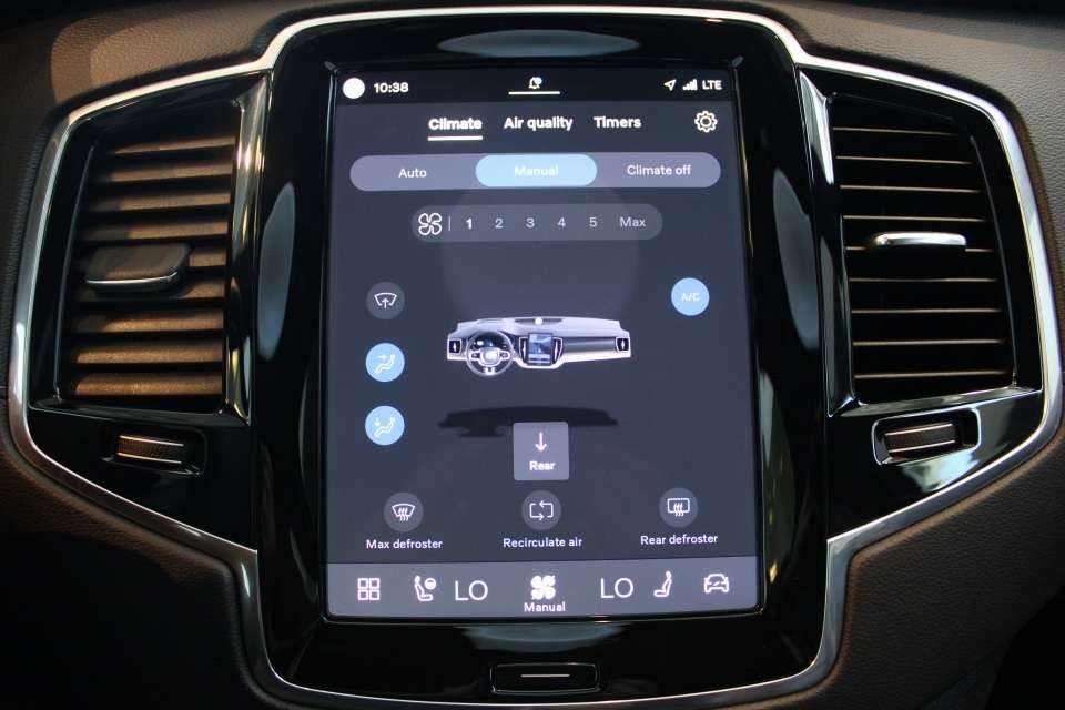 2025 Volvo XC90 T8 Ultra 1 proprio pas d accidents bas kilo , thumb 15