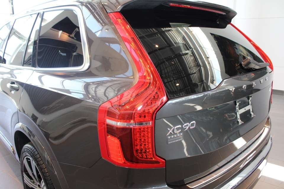 2025 Volvo XC90 T8 Ultra 1 proprio pas d accidents bas kilo , thumb 27