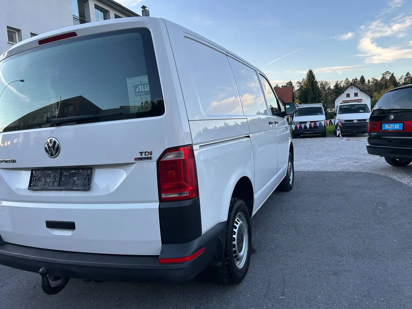 Volkswagen T6 Transporter Kasten 4Motion Weiß - 2