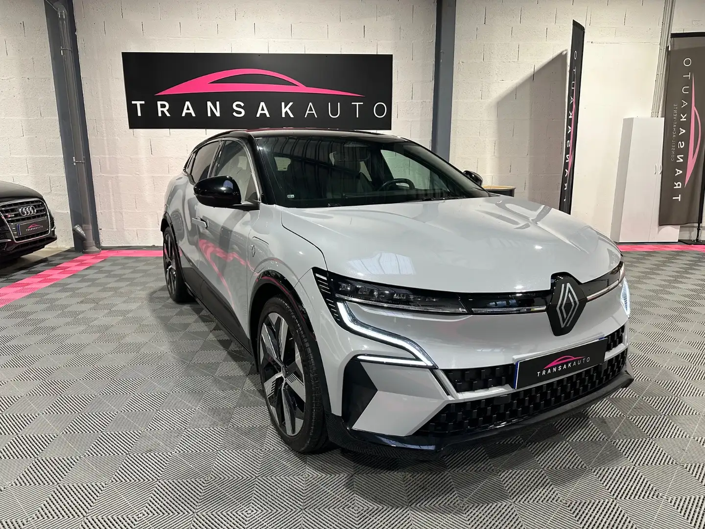 Renault Megane E-Tech Gris - 1