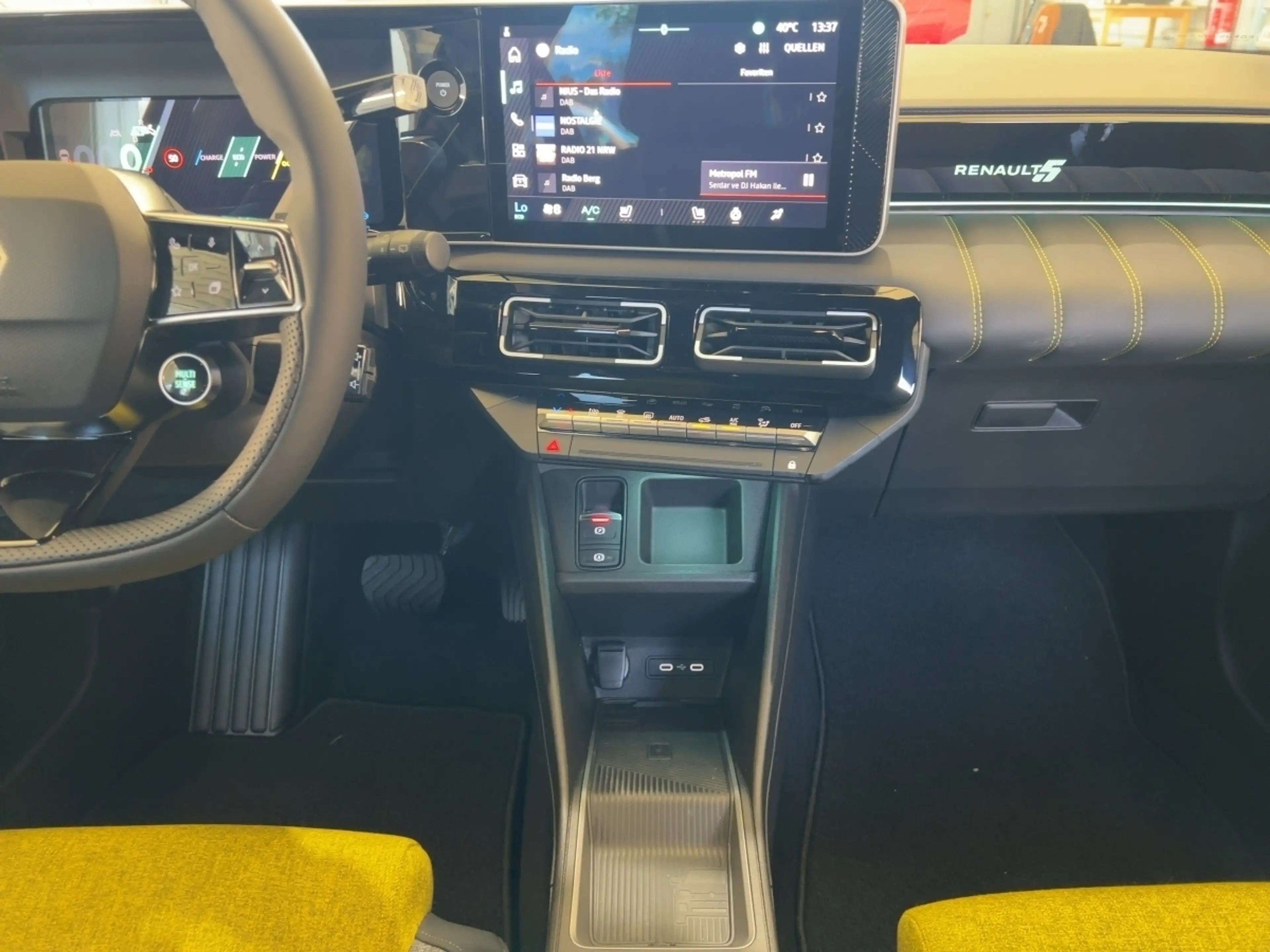 Renault R 5 5 E-Tech elektrisch Iconic 150 Comfort Range PDC — photo 12