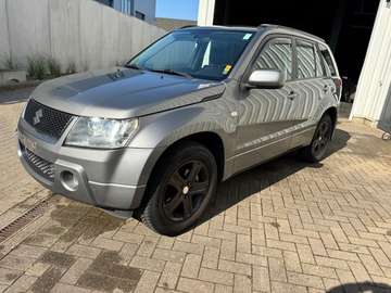 Grand Vitara 2.0i JLX-E