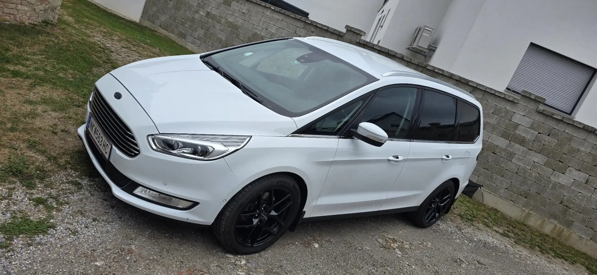 Ford Galaxy 2,0 EcoBlue SCR Titanium Aut. - 2