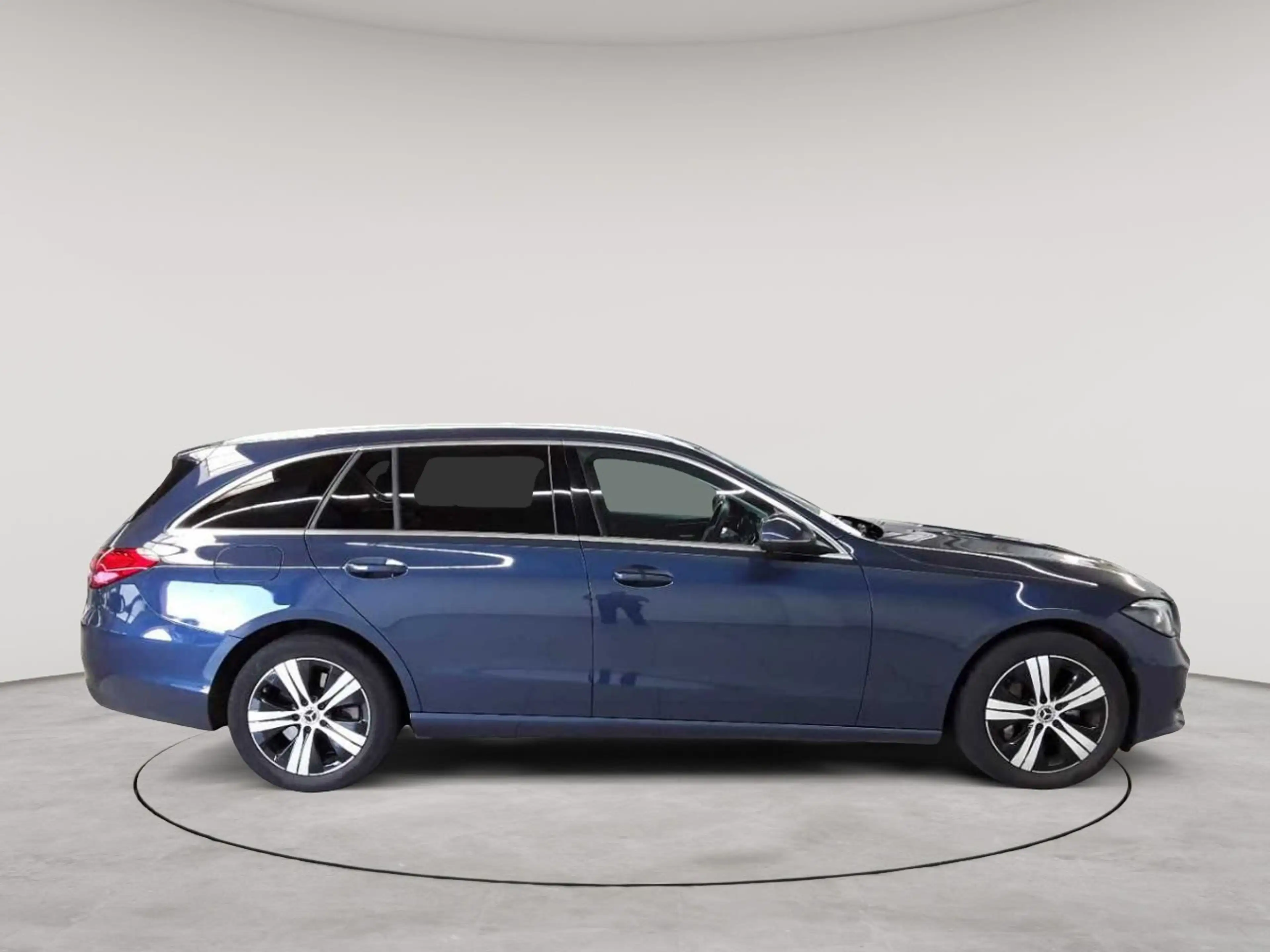 Mercedes-Benz C 300 C 300 e T 9G- Ava PANO HuD BusiP KomfP — photo 3