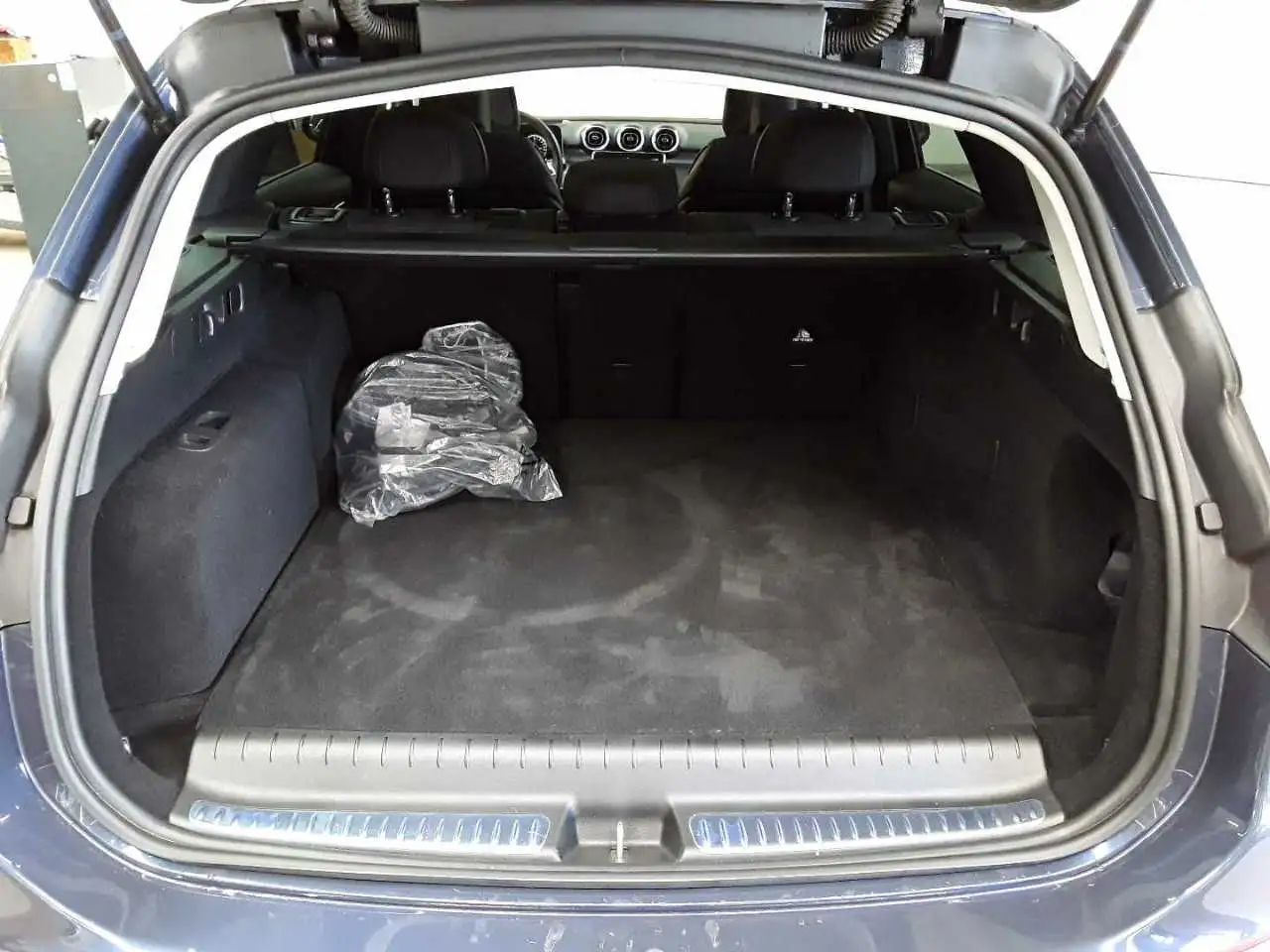 Mercedes-Benz C-Class C 300 e T 9G- Ava PANO HuD BusiP KomfP, миниатюра 15