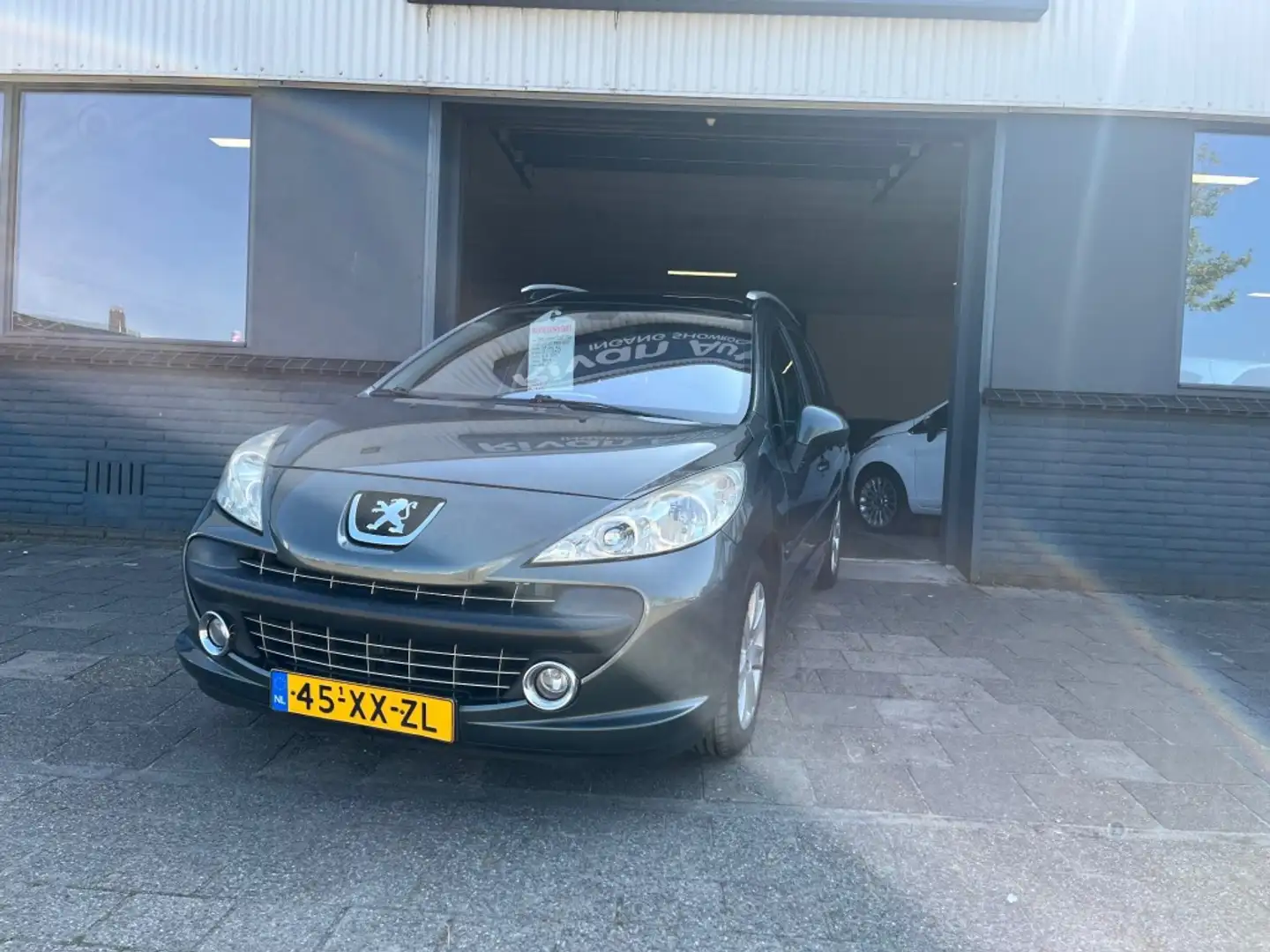 Peugeot 207 1.6 VTI XS PACK Gris - 2