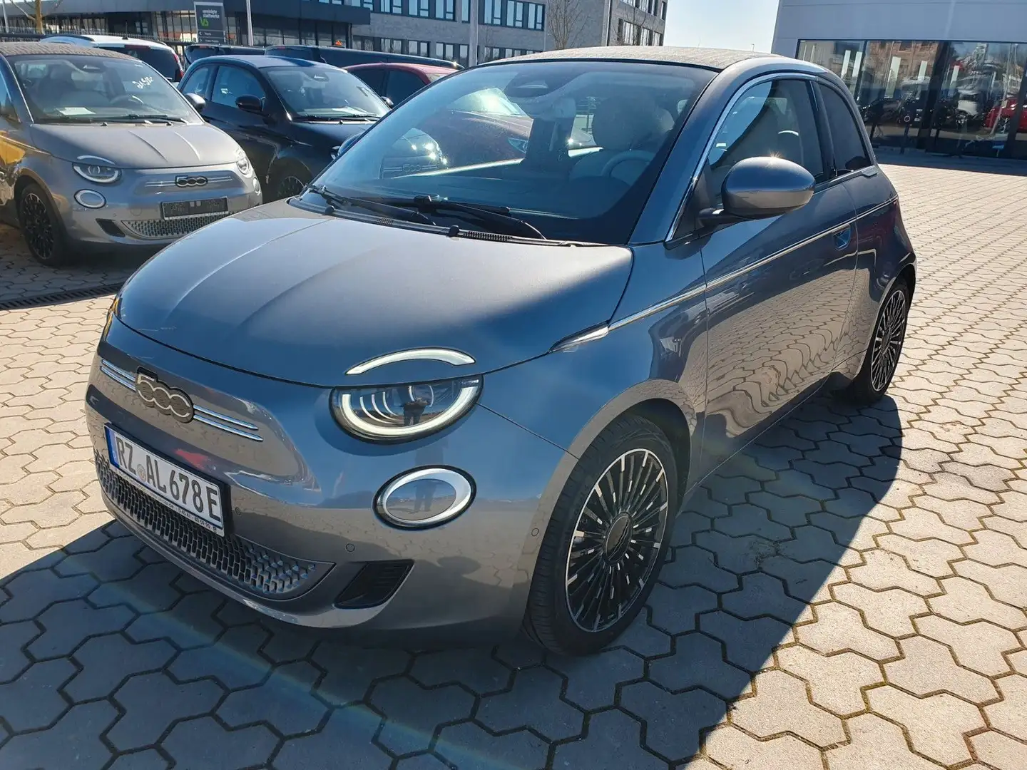 Fiat 500e 500 e "la Prima" by Bocelli Grau - 2