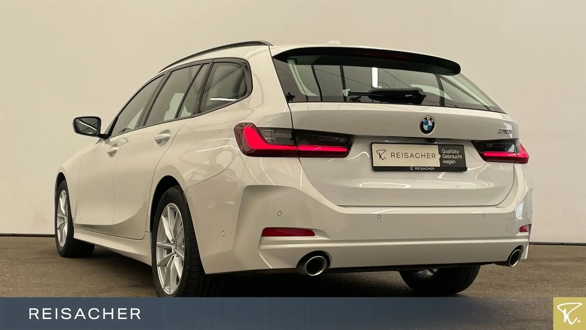 BMW 318 i A Tou LC+ KomfortZ SHZ RFK PDC DAB 17" LM Weiß - 2
