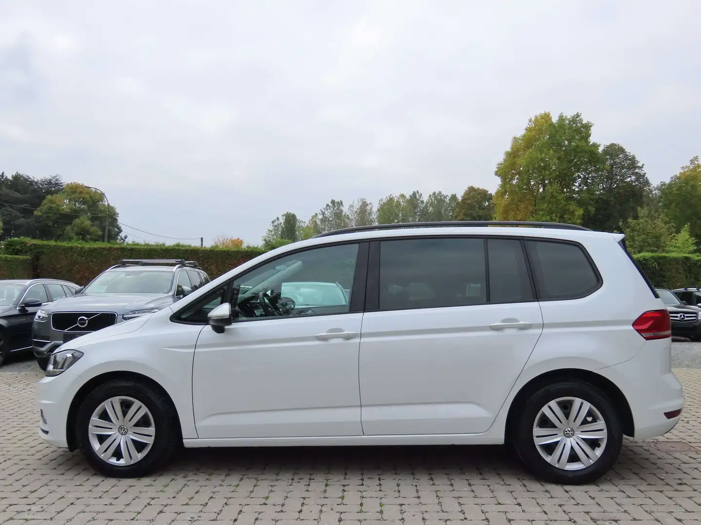 Volkswagen Touran Touran 2.0 TDI SCR DSG Comfortline15500eur+BTW/TVA Blanc - 2