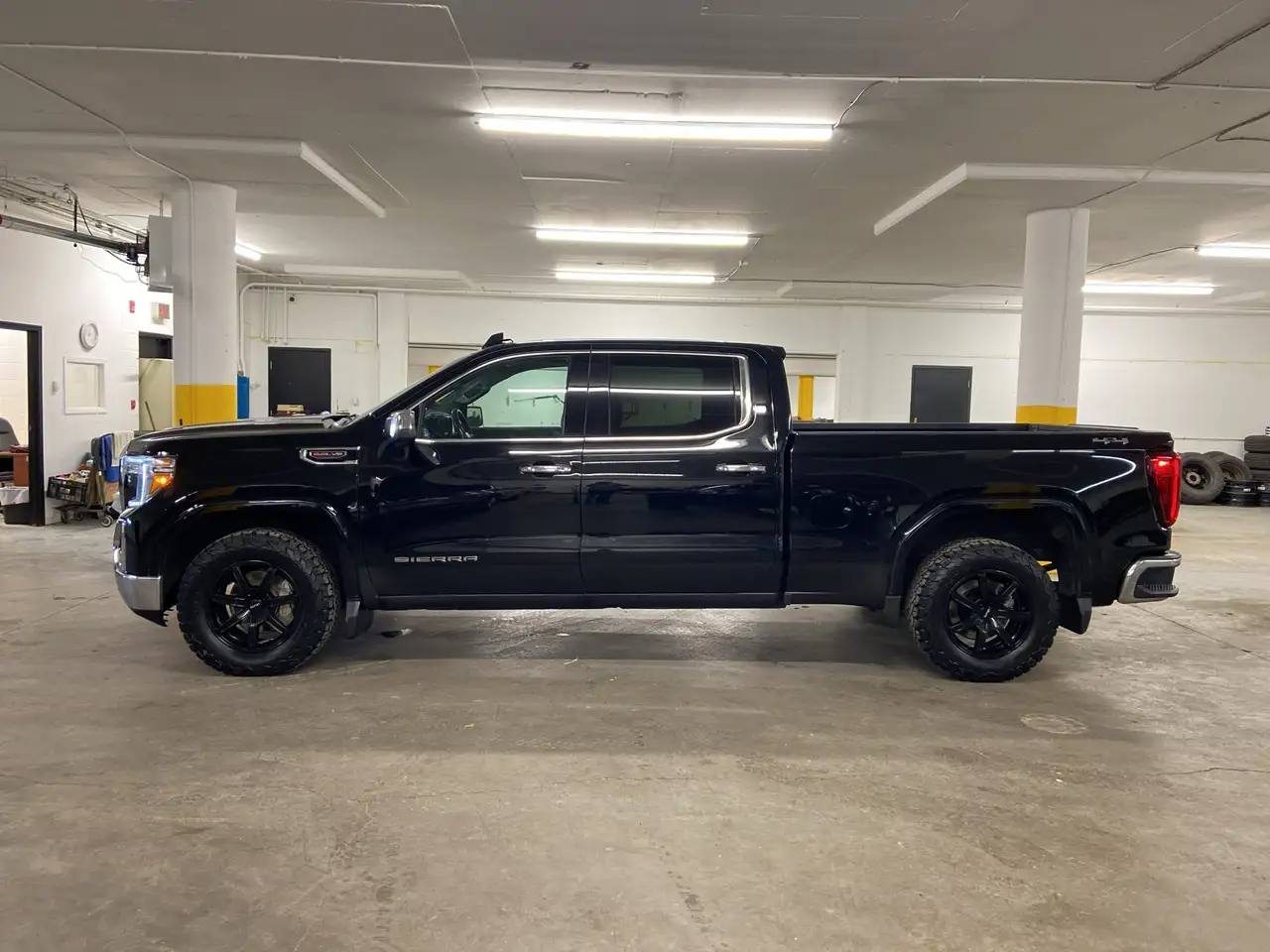 GMC Sierra 1500 снимка GMC Sierra 1500