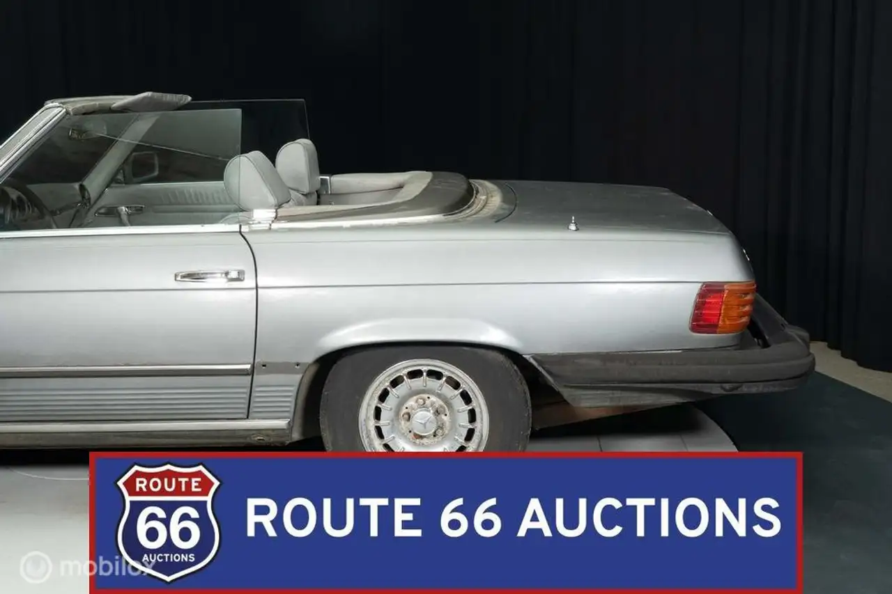 Mercedes-Benz SL 380, foto 7