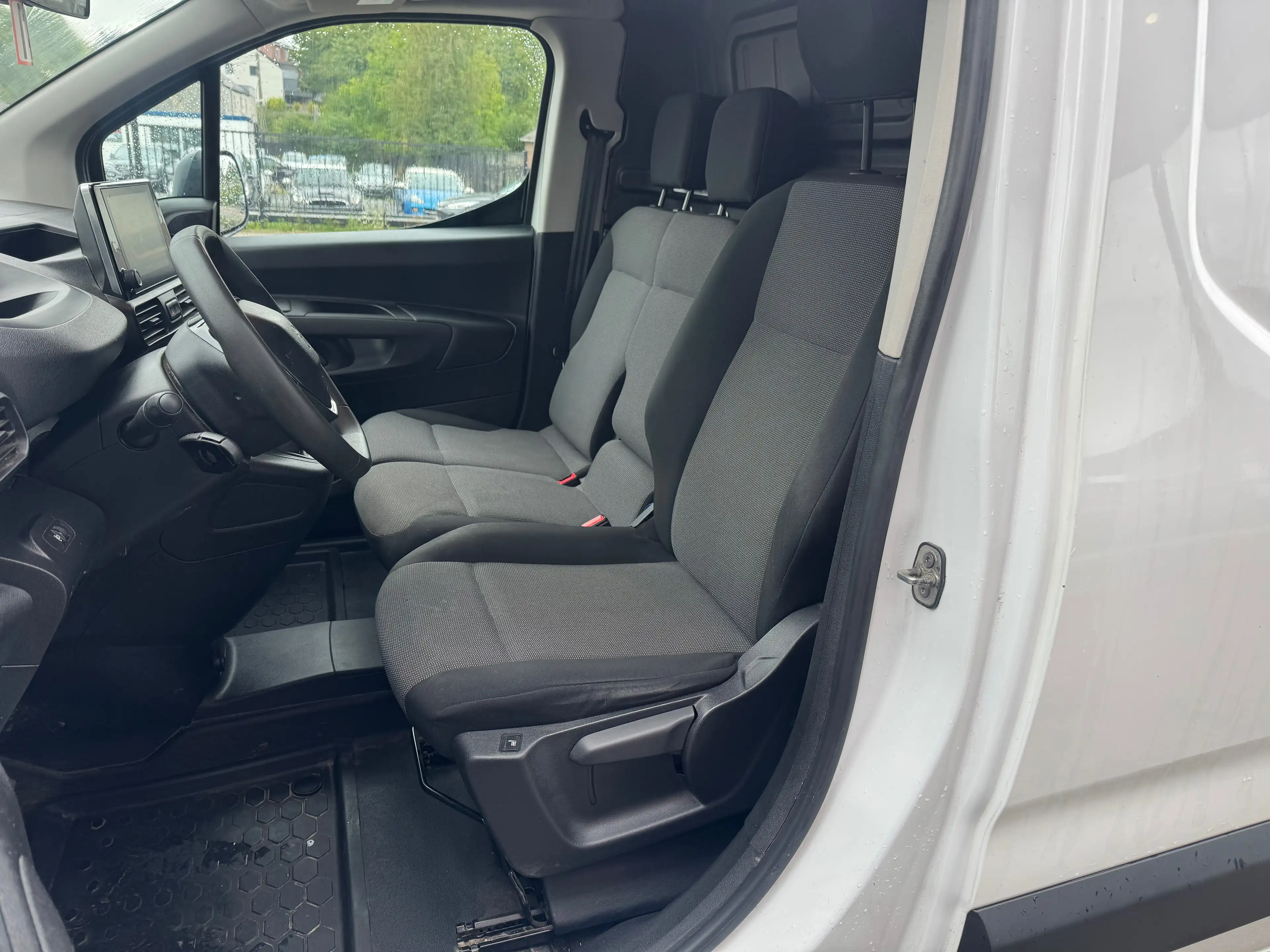 Peugeot Partner 1.5 BlueHDi L1H1*3Pl*GPS**CLIM**ATTACHE REMORQUE**TOP AUTO!! — photo 8