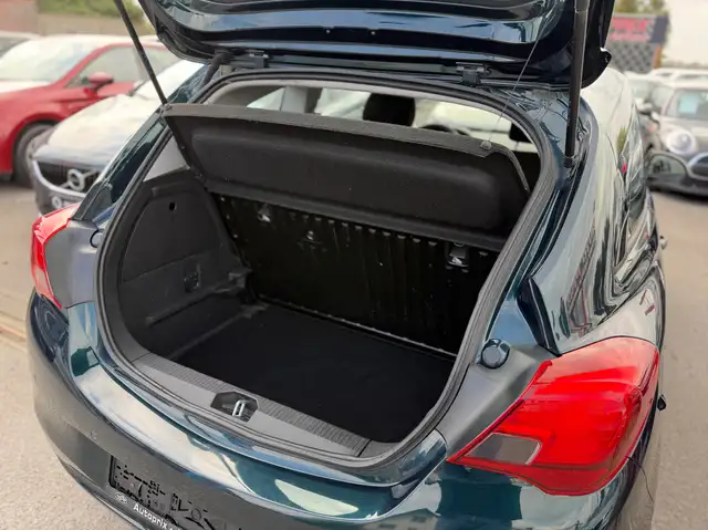 Opel Corsa view 11