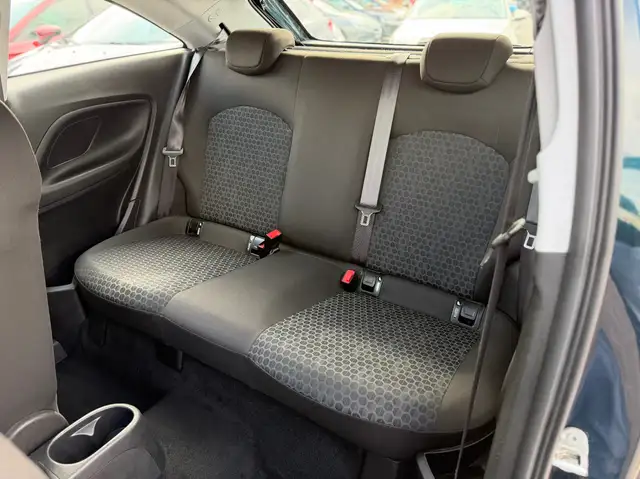 Opel Corsa view 8