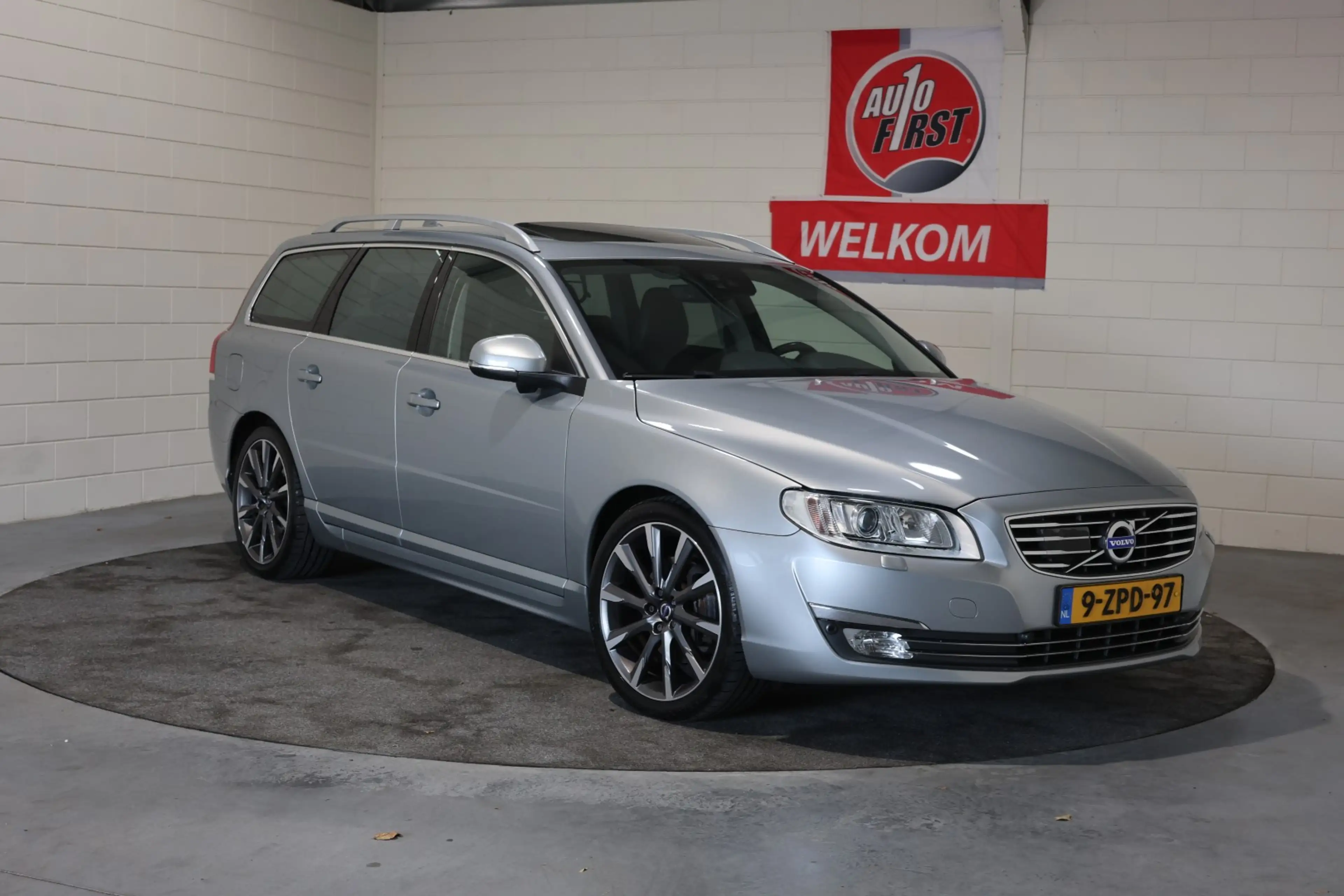 Volvo V70 2.0 T5 Nordic+ Automaat, NL, Boekjes, Rijkelijk ui — photo 5