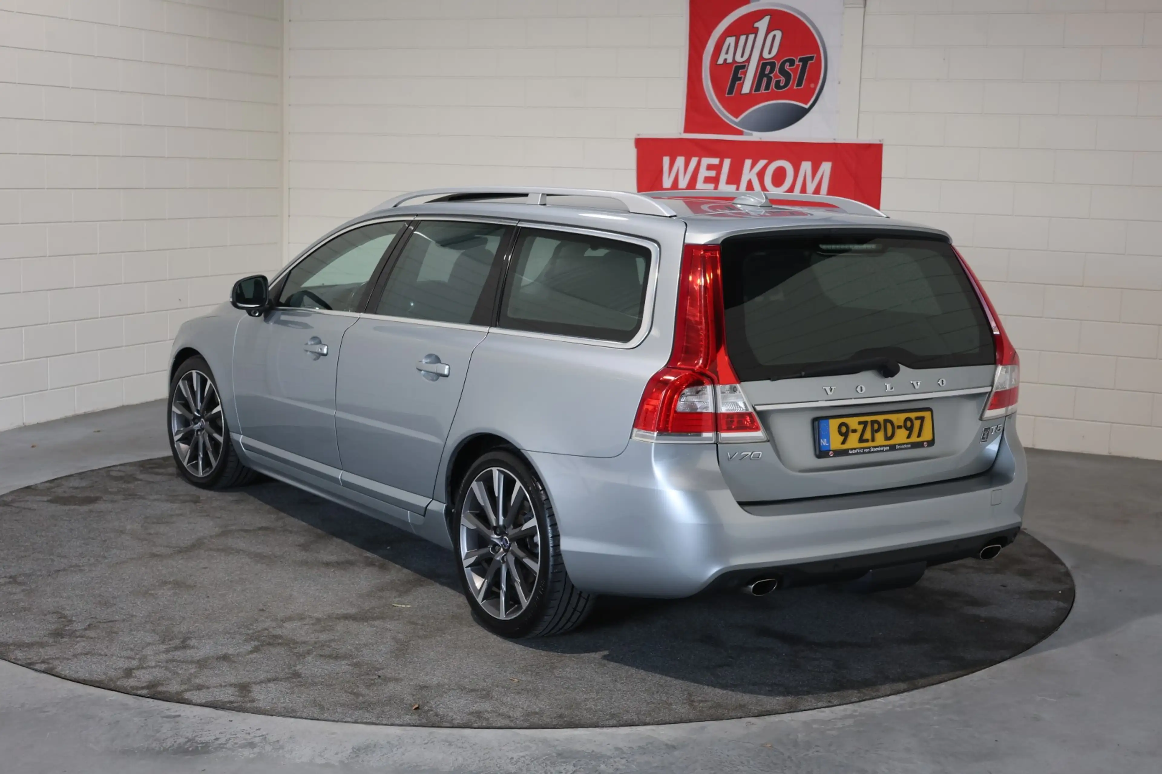 Volvo V70 2.0 T5 Nordic+ Automaat, NL, Boekjes, Rijkelijk ui — photo 7