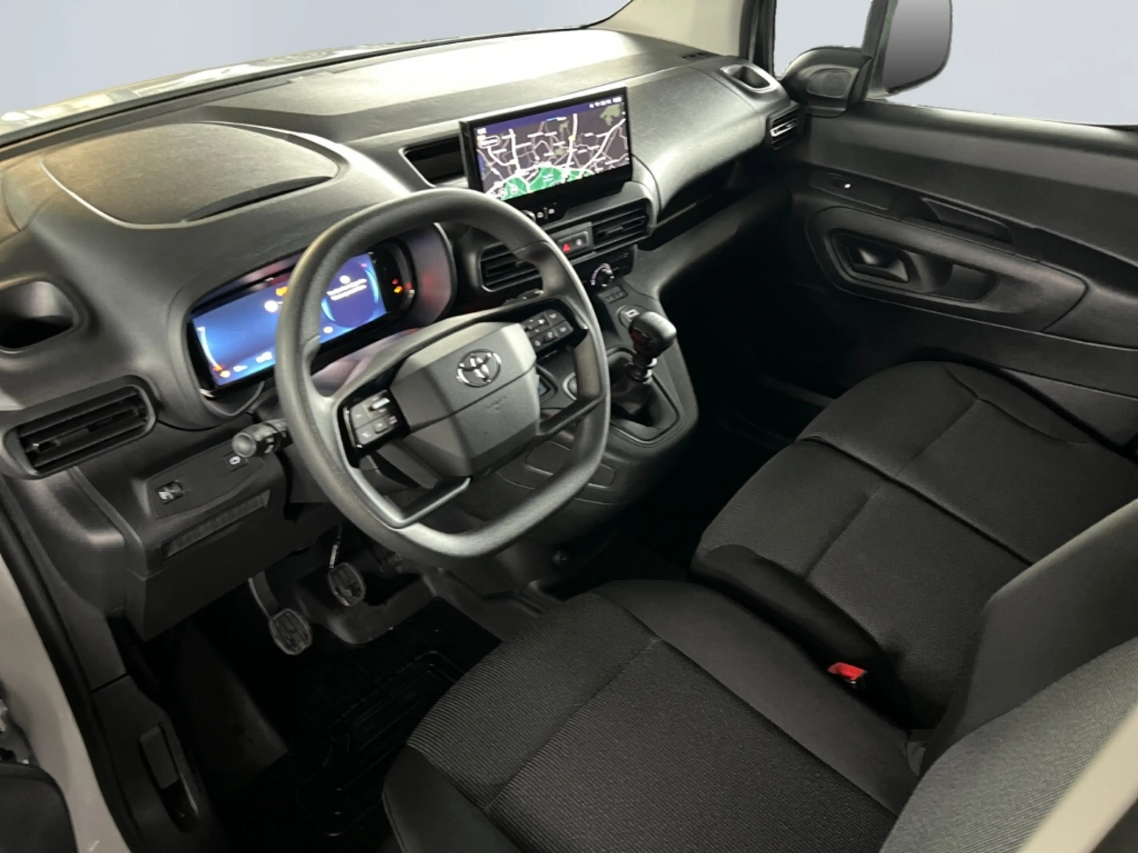 Toyota Proace City 1.5 D-4D L1 Meister *Navi*CarPlay*PDC* — photo 11