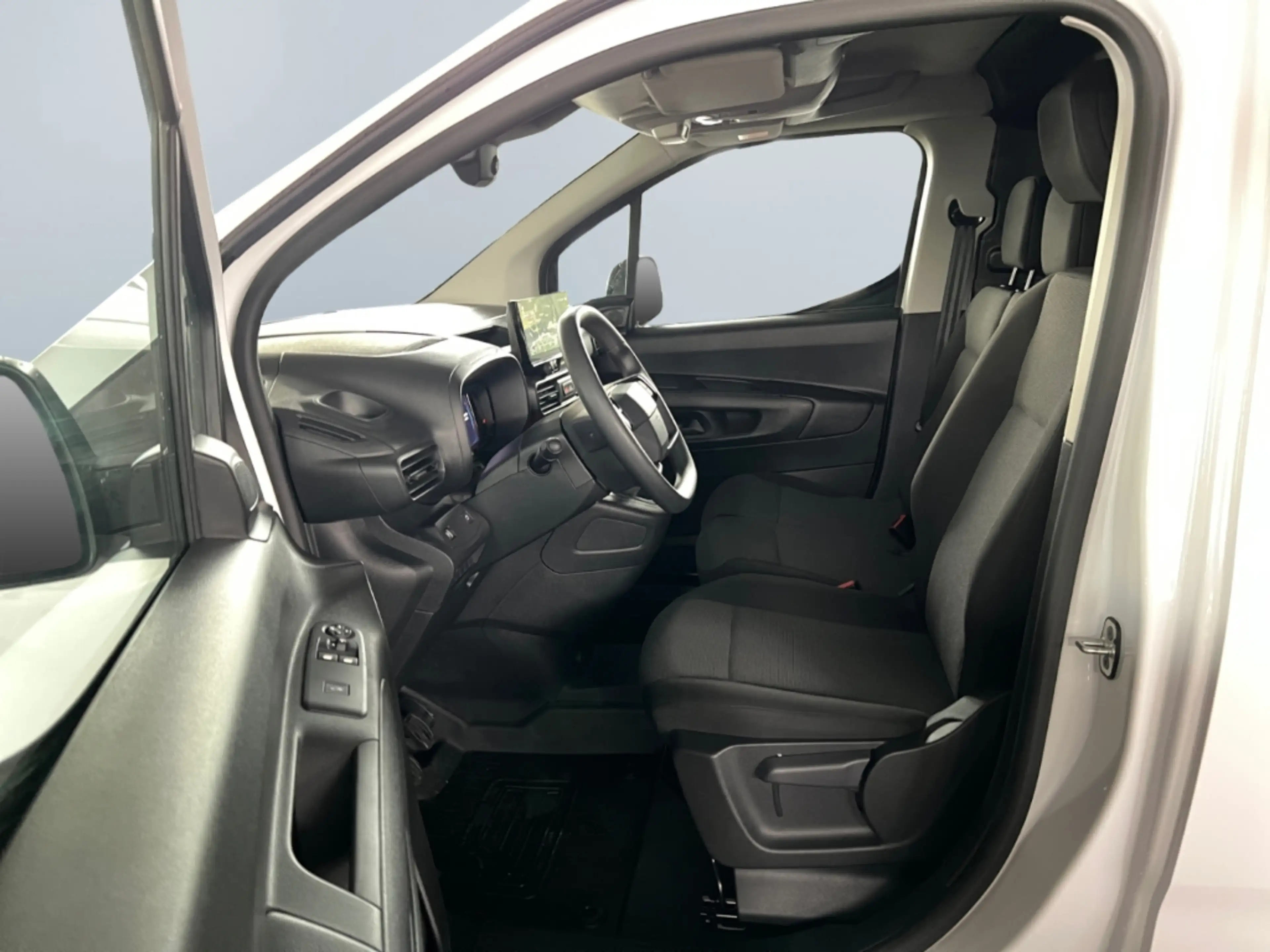 Toyota Proace City 1.5 D-4D L1 Meister *Navi*CarPlay*PDC* — photo 9