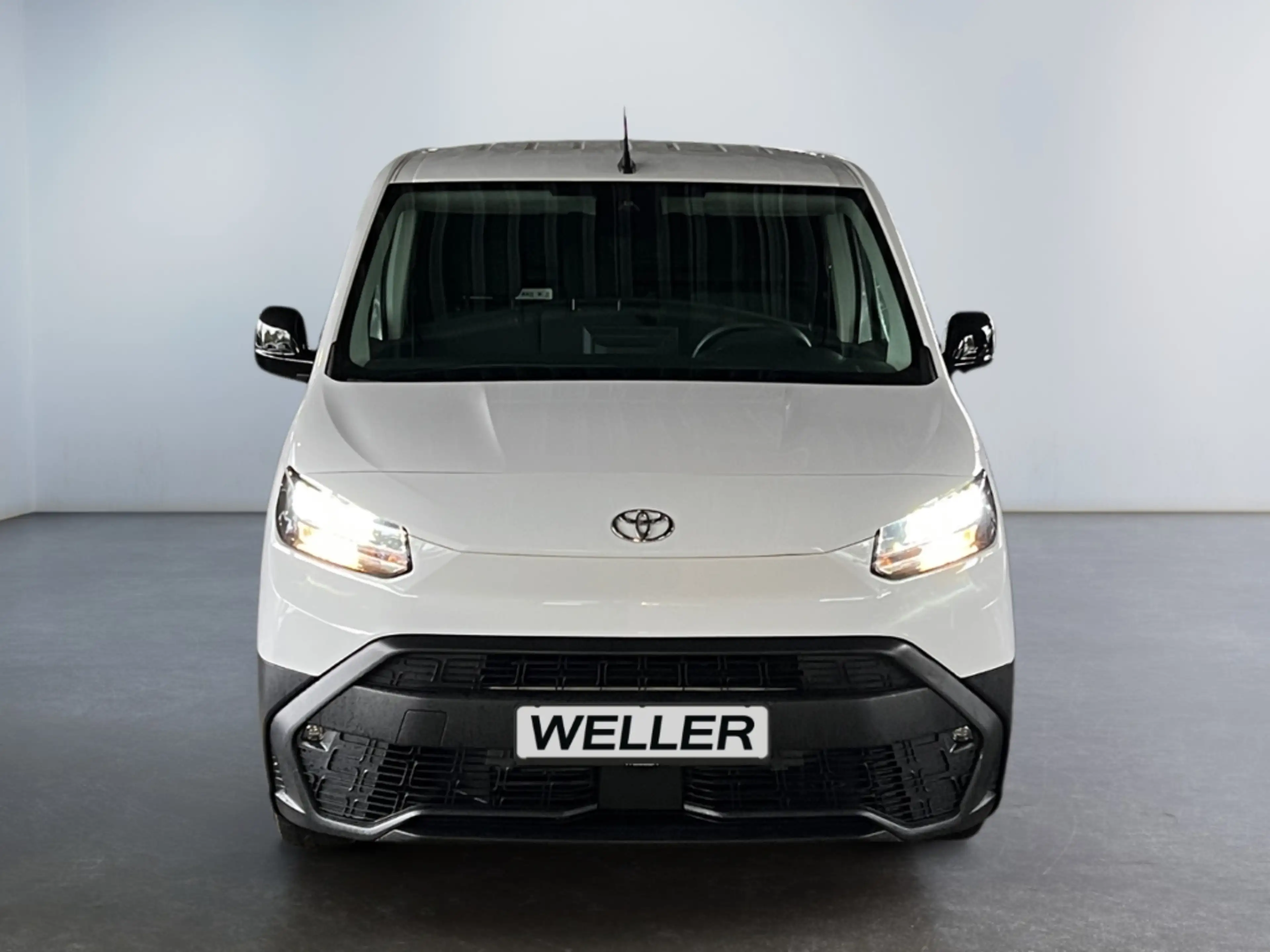 Toyota Proace City 1.5 D-4D L1 Meister *Navi*CarPlay*PDC* — photo 2