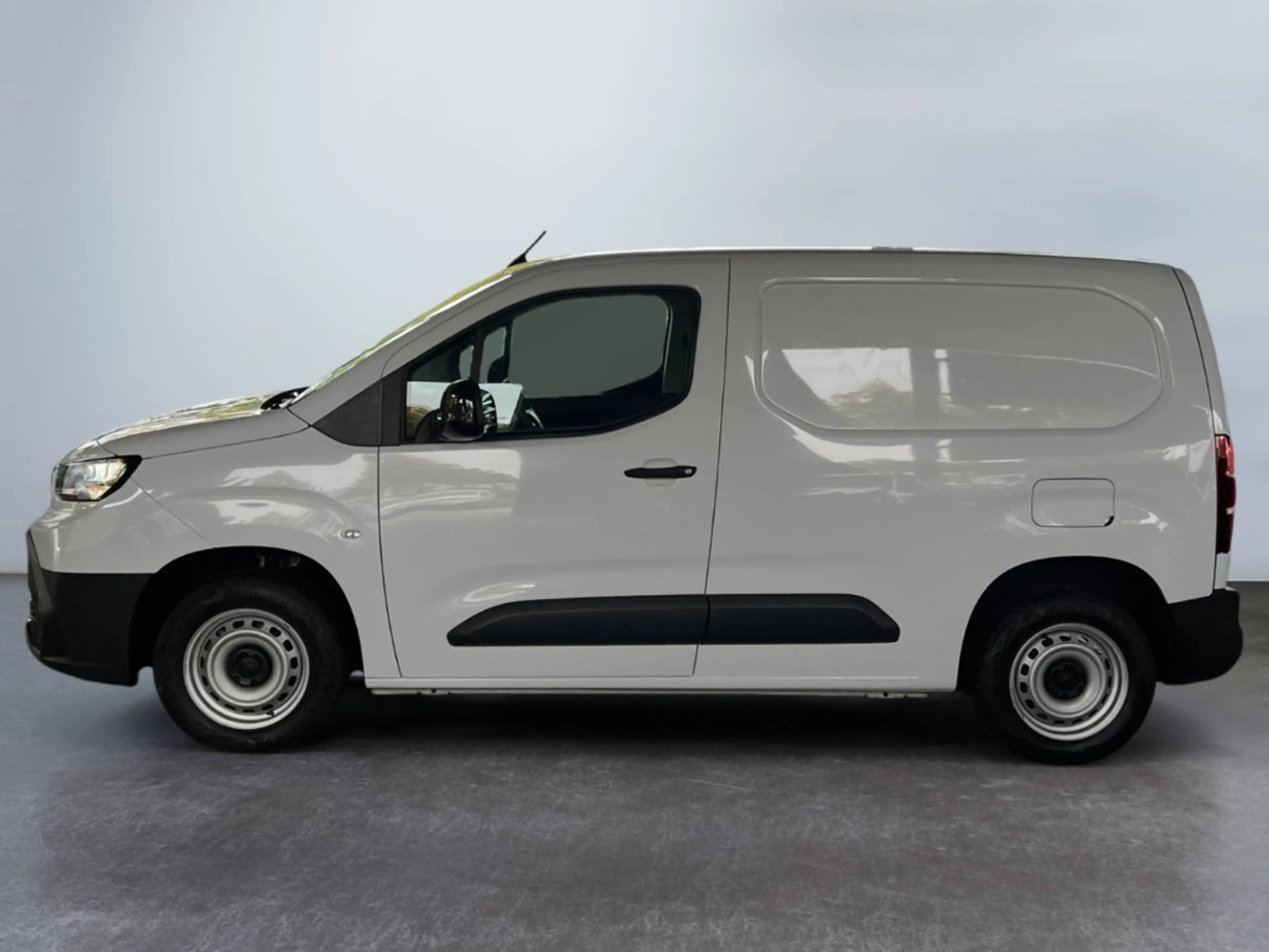 Toyota Proace City 1.5 D-4D L1 Meister *Navi*CarPlay*PDC* — photo 5