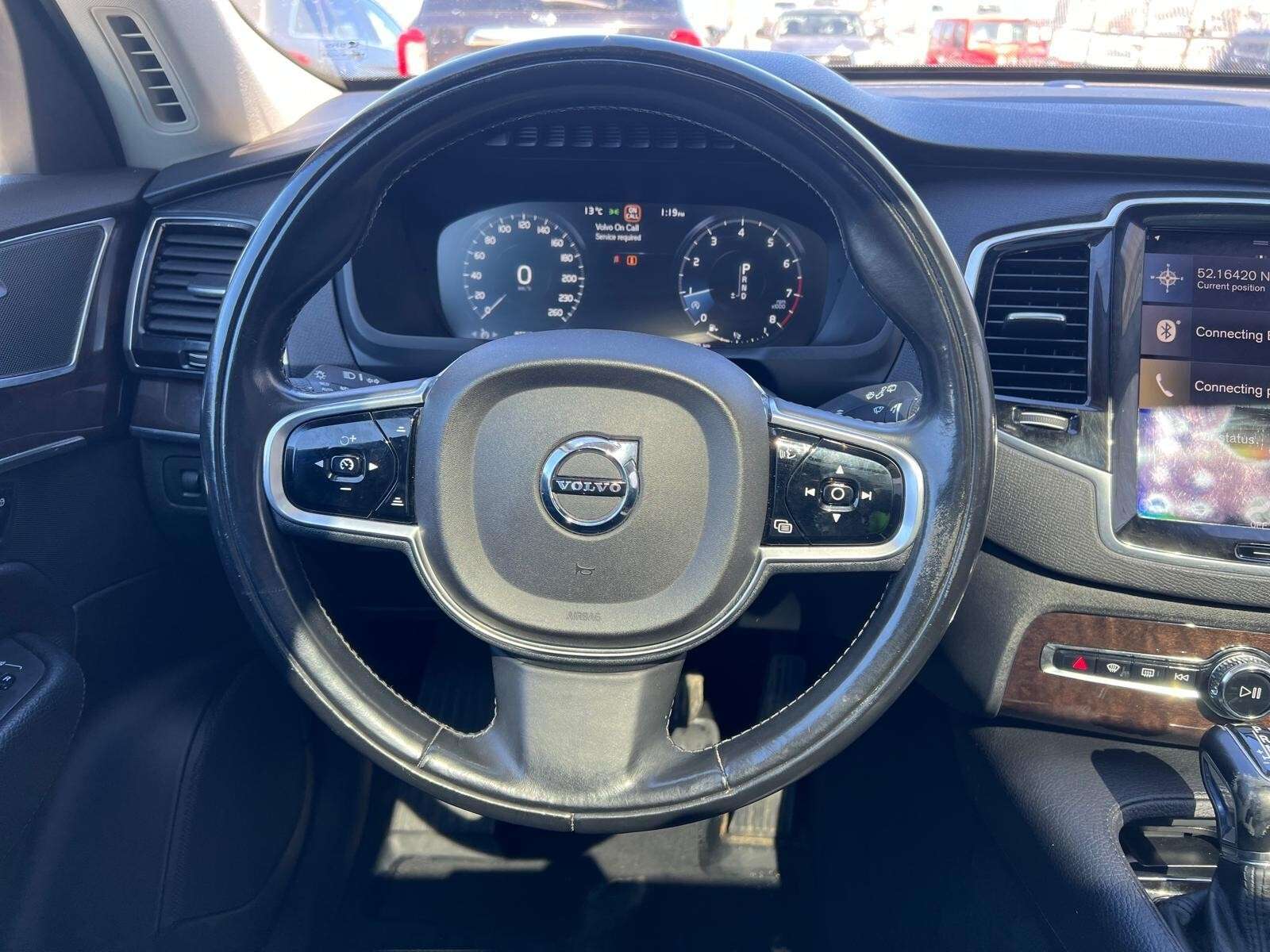 2016 Volvo XC90 T6 Momentum AWD | Sunroof | Reverse Camera thumb 22