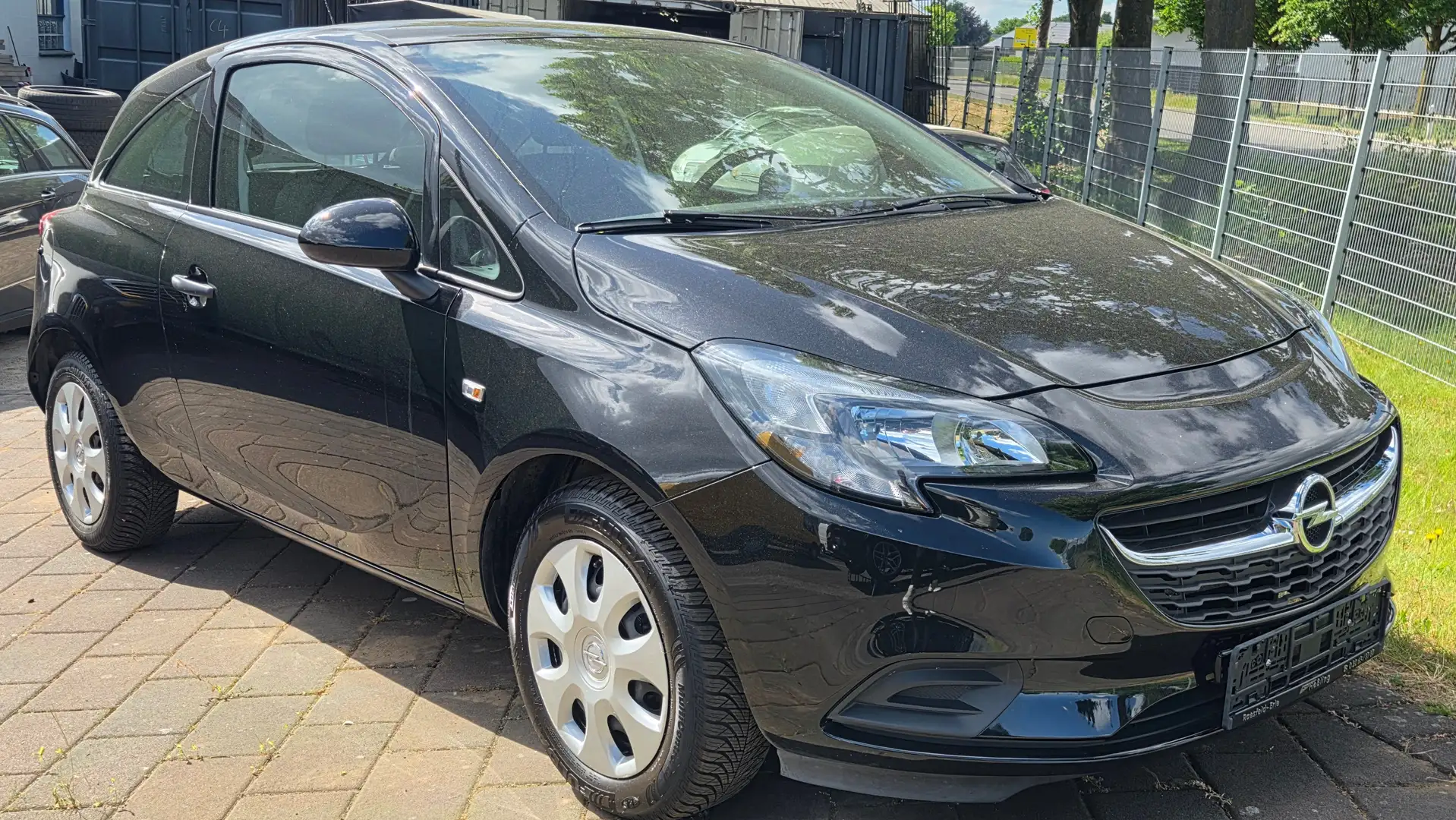 Opel Corsa Selection Cool & Sound Zwart - 1