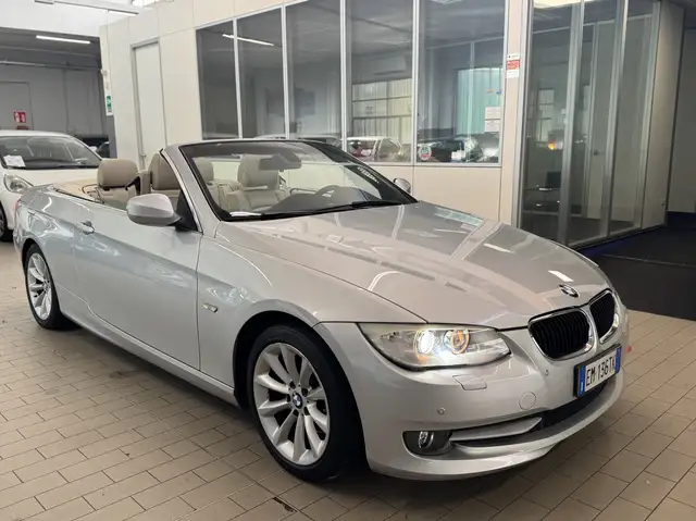 BMW 320 320d Cabrio Futura 184cv PREZZO REALE