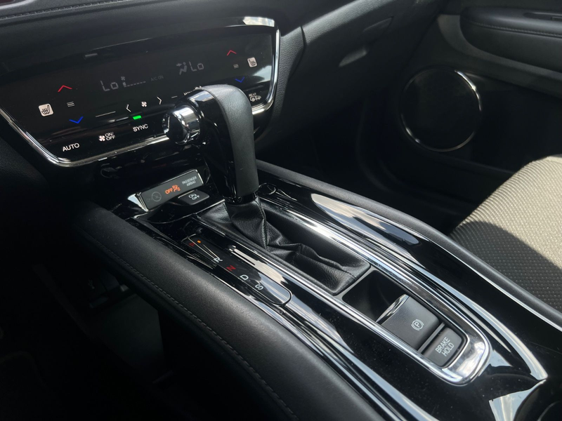 Honda HR-V AUTOMATIK*NAVI*SHZ*TEMP*PDC*ALU* — photo 10