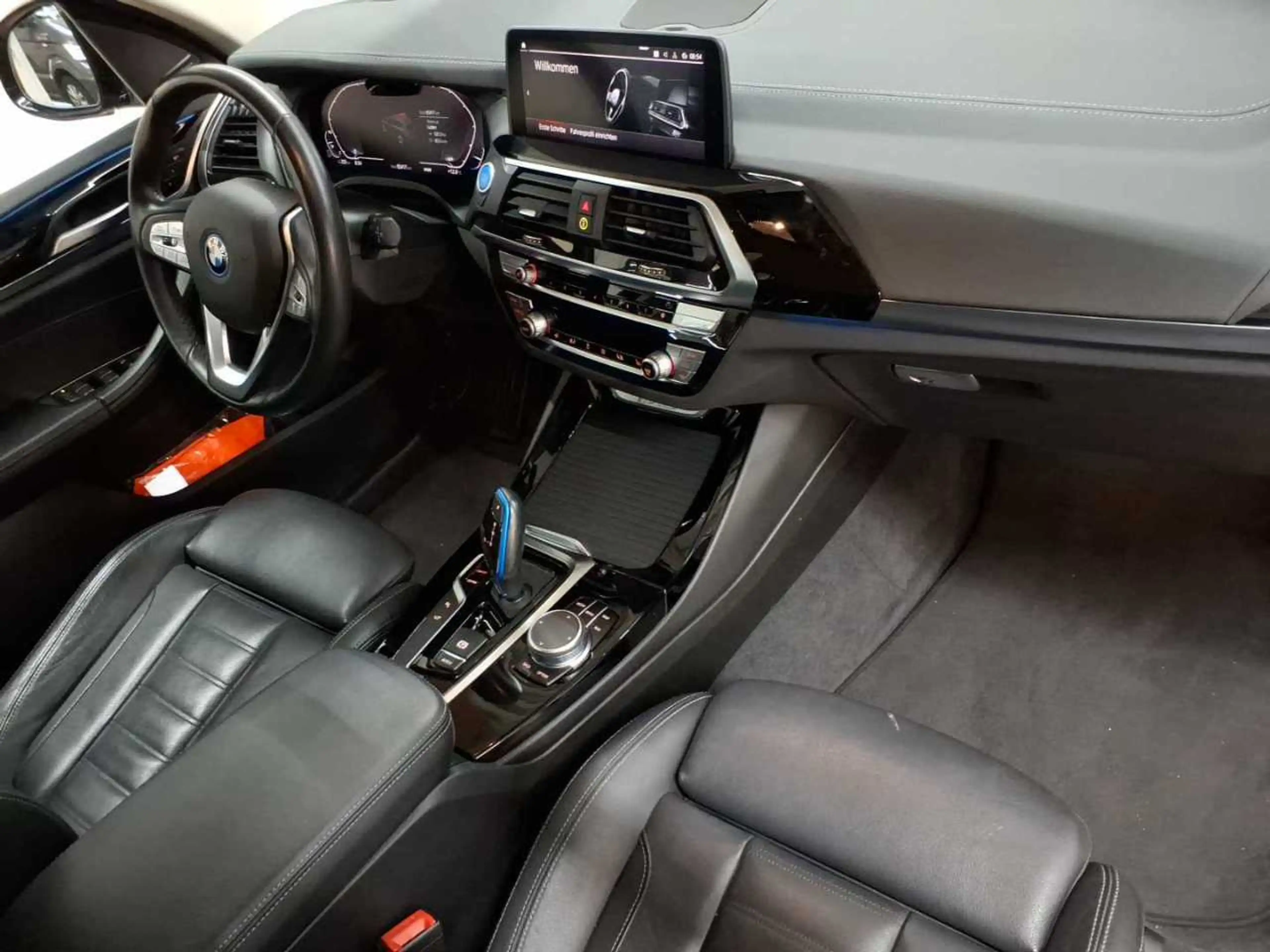 BMW iX3 iX3 Impressive Navi Leder AHK — photo 9