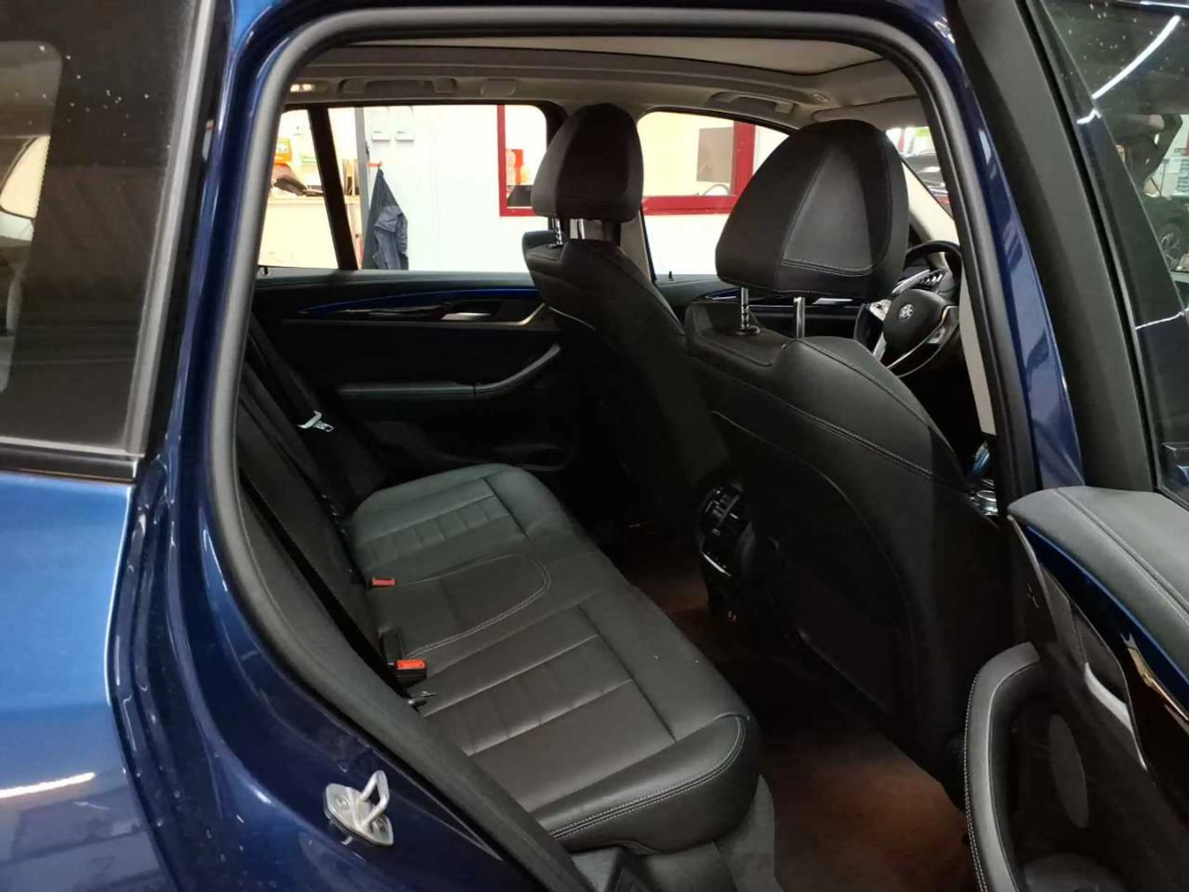 BMW iX3 iX3 Impressive Navi Leder AHK — photo 14