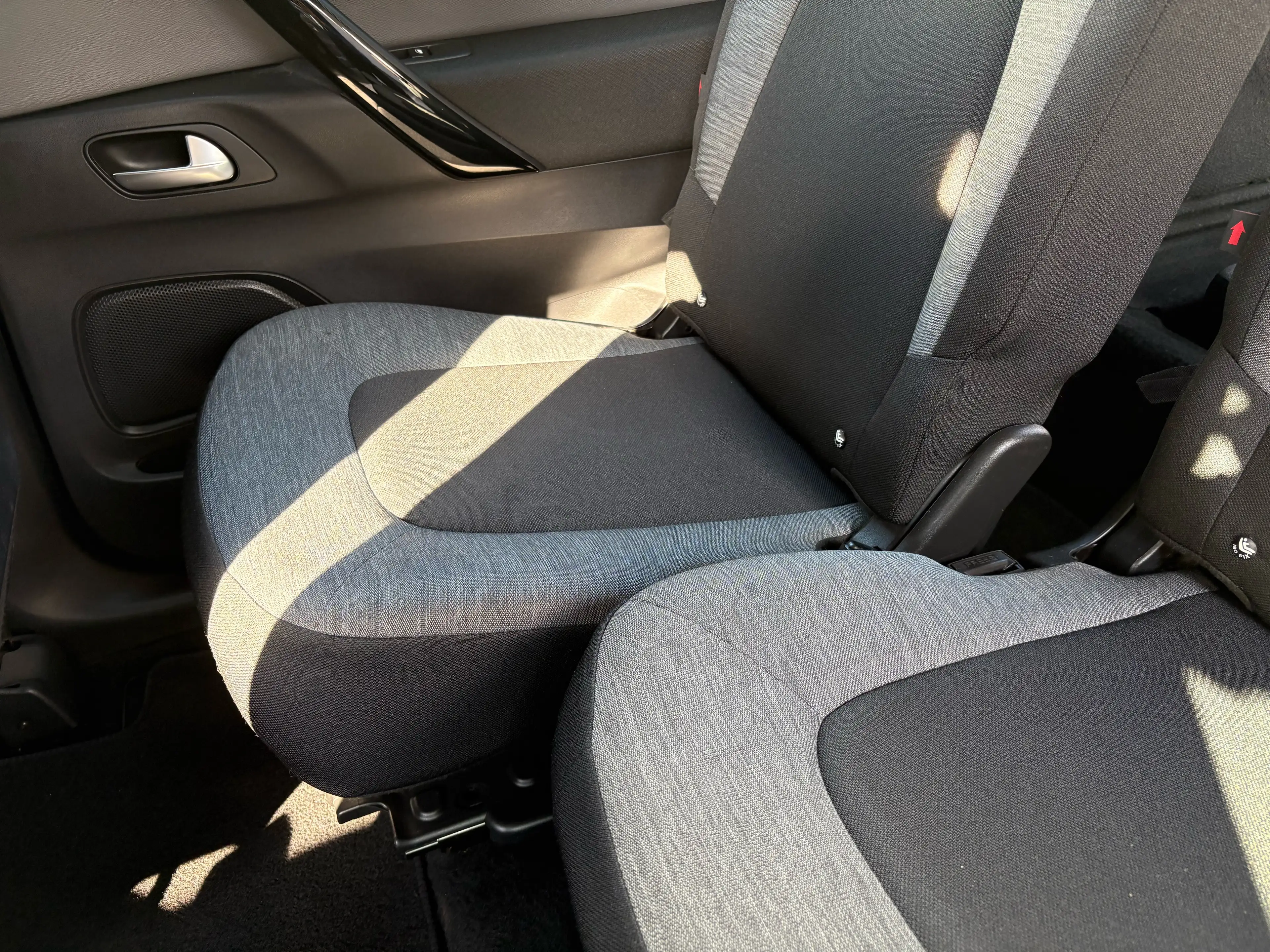Citroen Grand C4 Picasso 1.2 PureTech Tendance — photo 27
