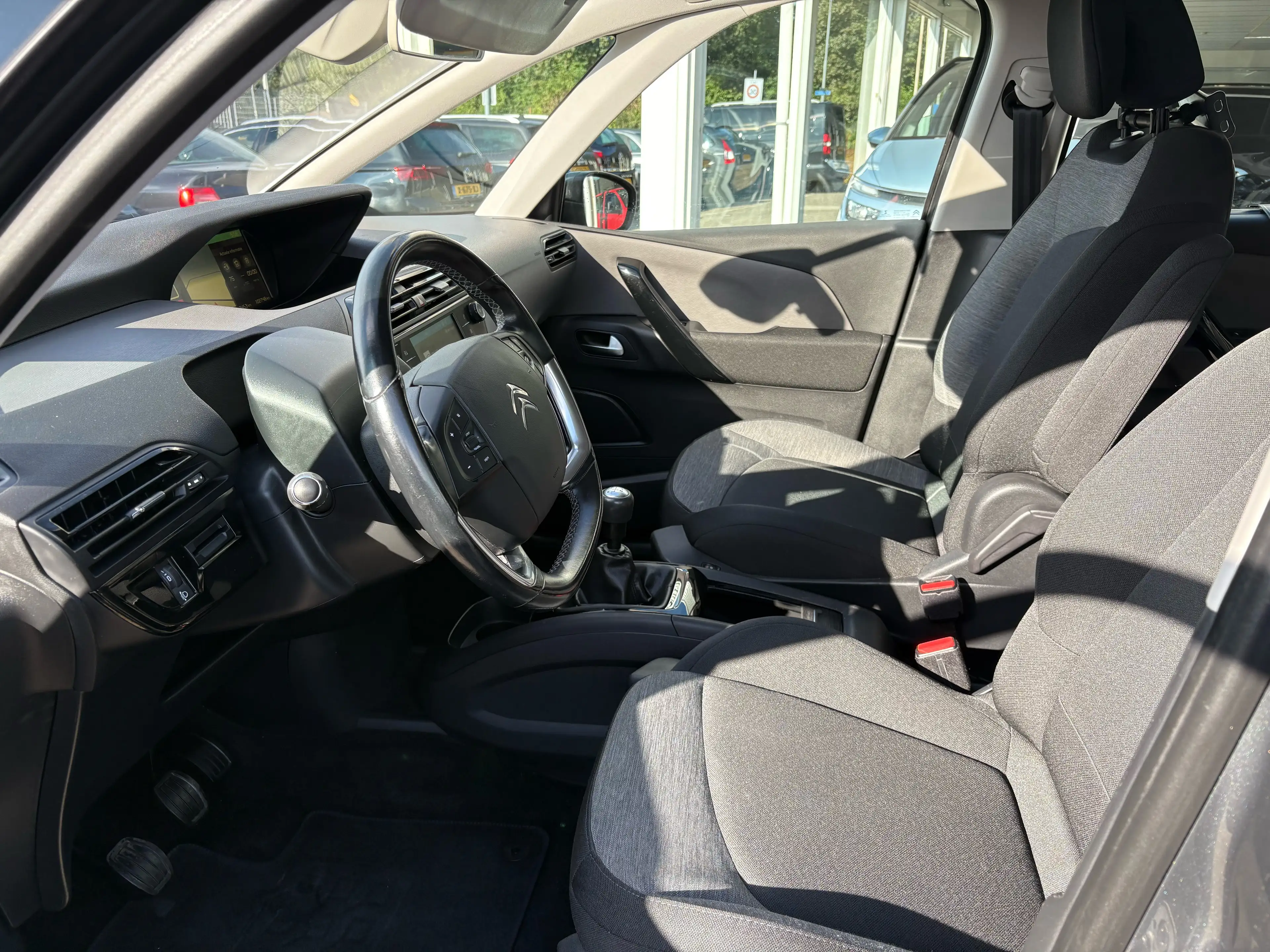 Citroen Grand C4 Picasso 1.2 PureTech Tendance — photo 4