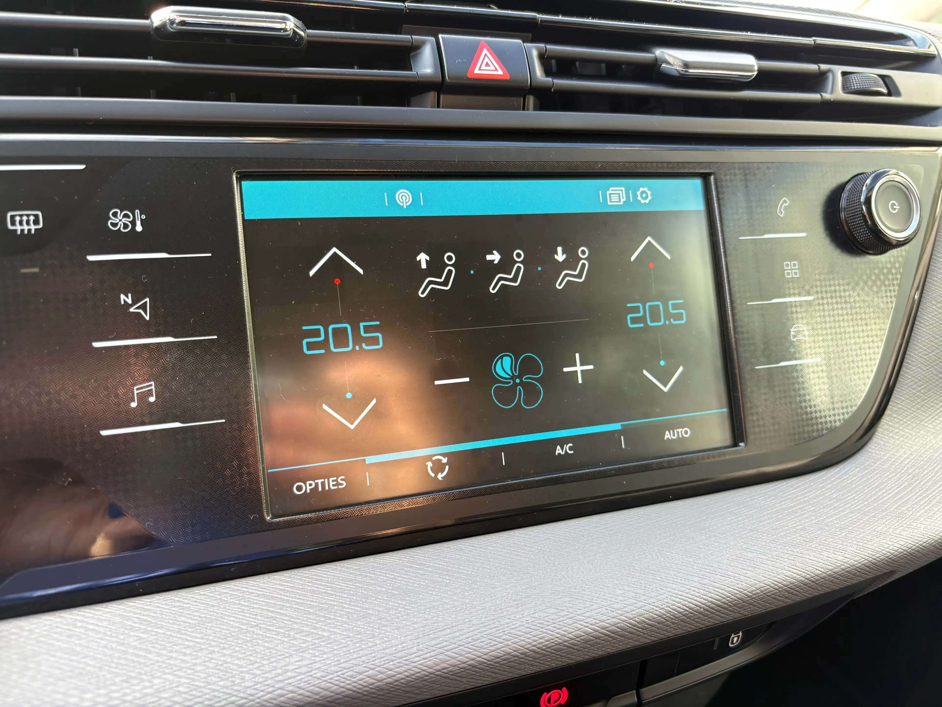 Citroen Grand C4 Picasso 1.2 PureTech Tendance — photo 29