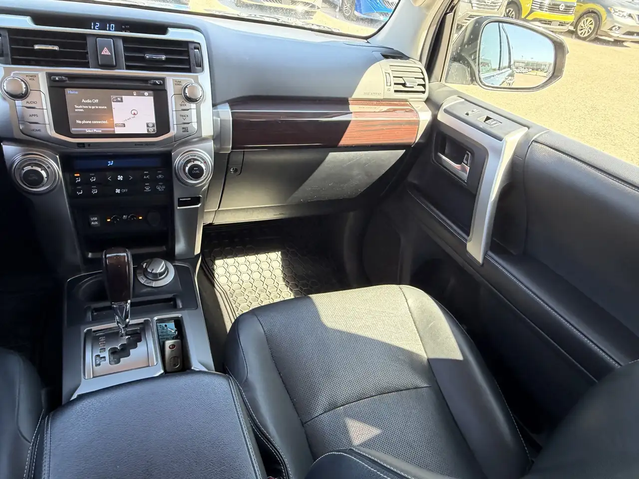 Toyota 4-Runner снимка Toyota 4-Runner