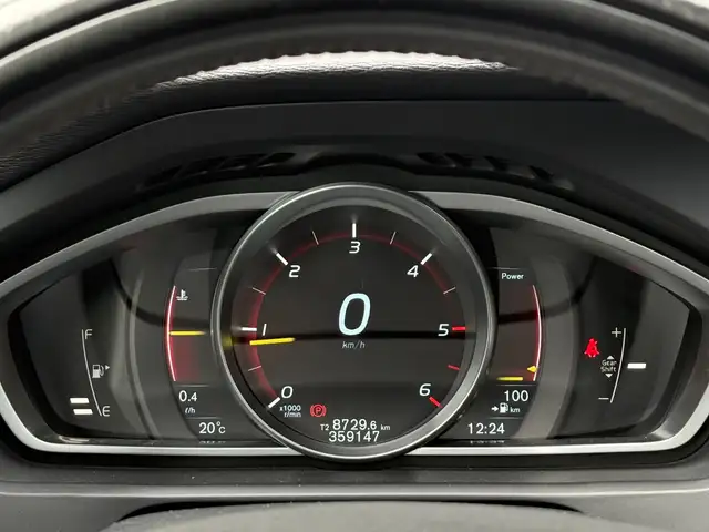 Volvo V40 view 14