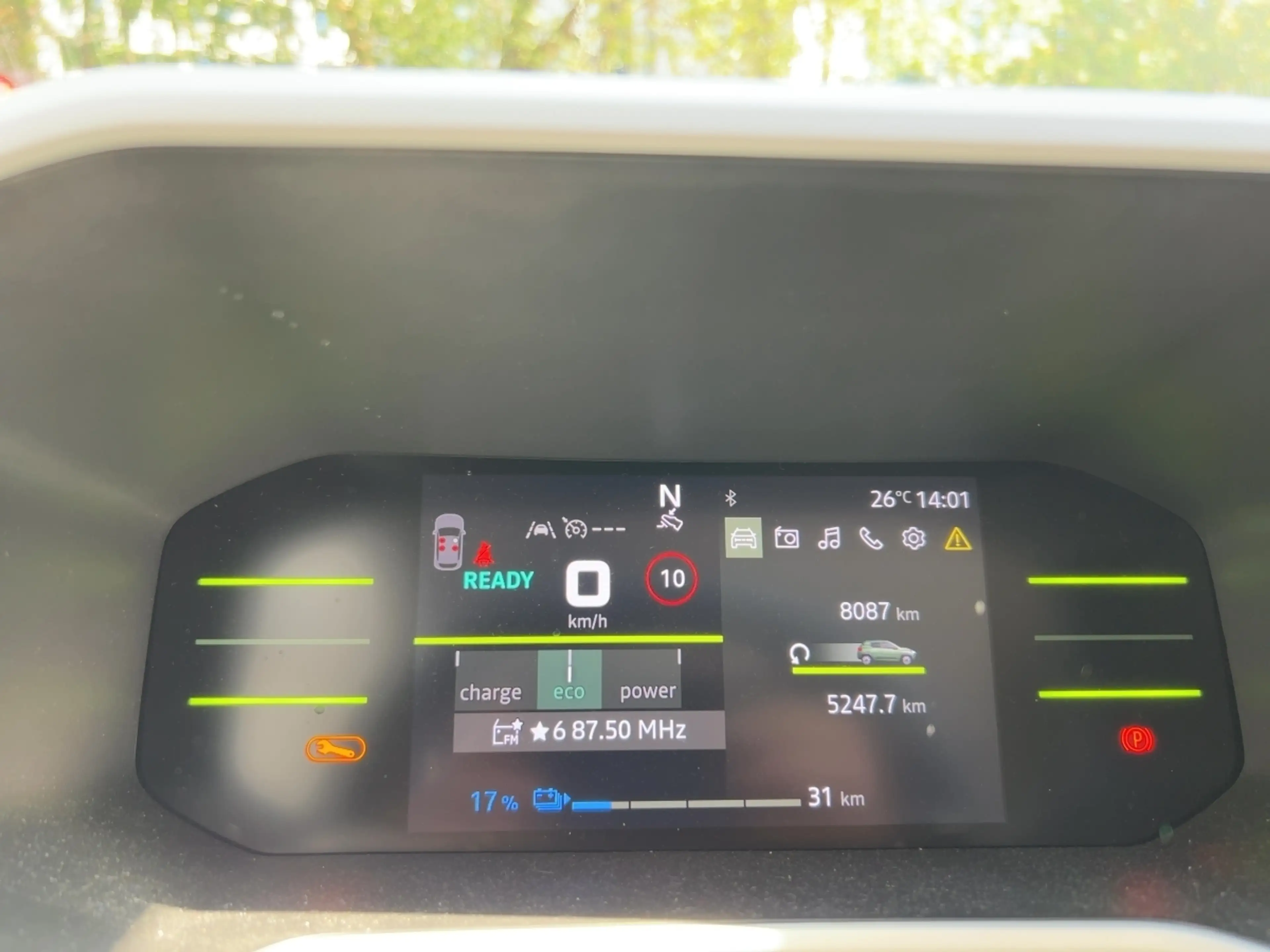 Dacia Spring Essential ELECTRIC 45 - PDC LED-Tagfahrlicht Tagfahrlicht — photo 13