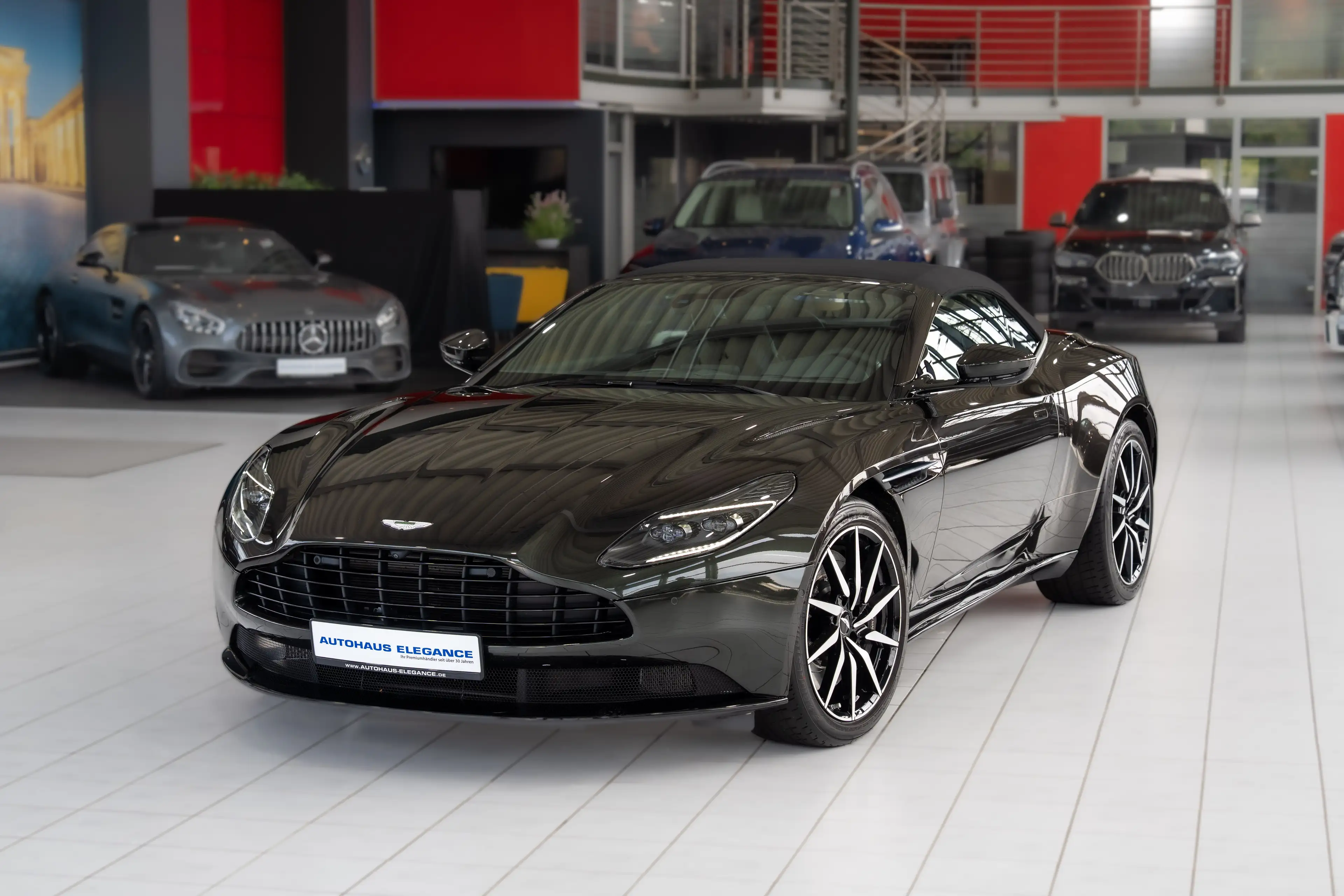 Aston Martin DB11 V8 Volante*SPORT-SCHALENSITZE*360*1.HD — photo 7