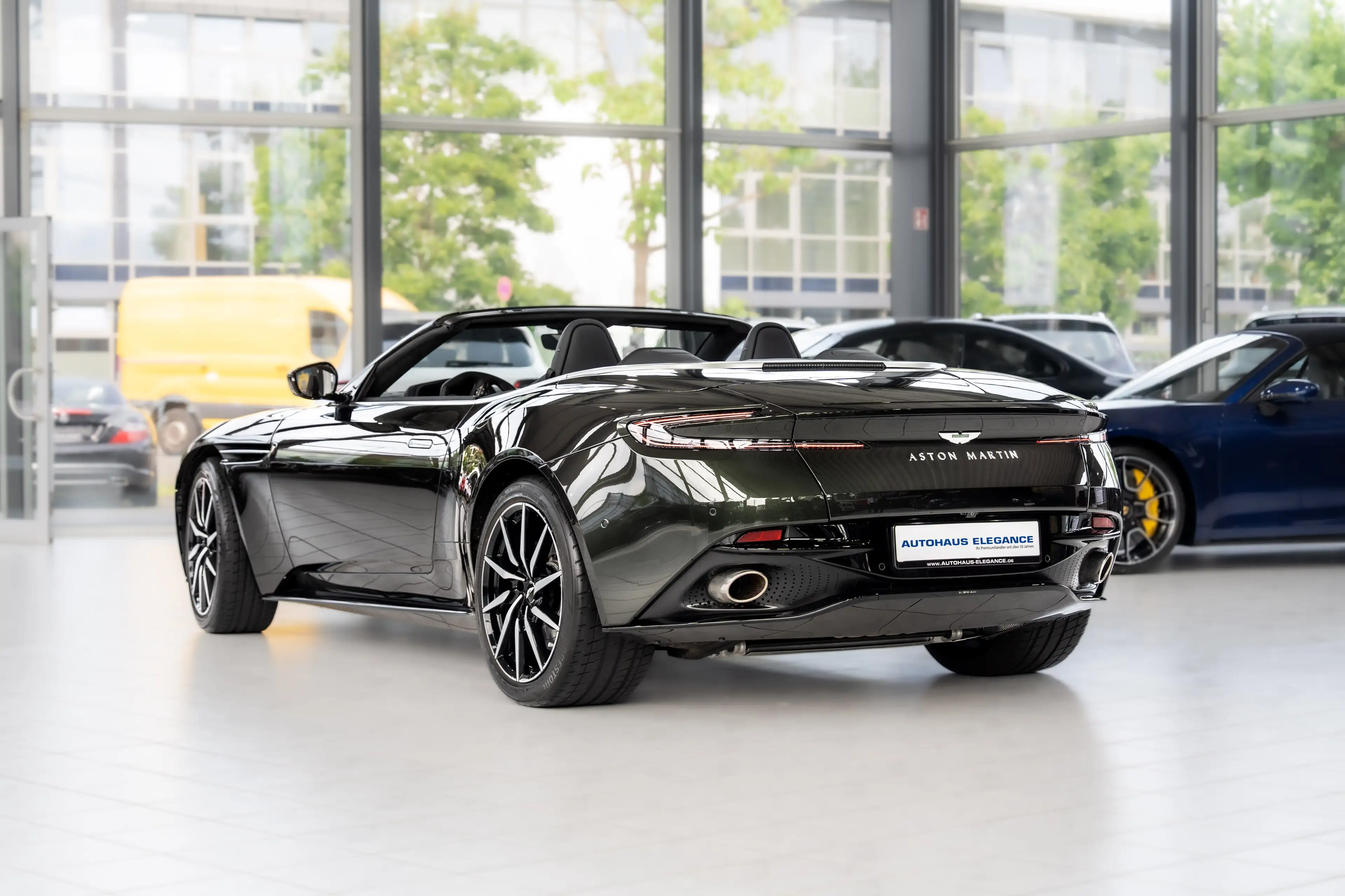 Aston Martin DB11 V8 Volante*SPORT-SCHALENSITZE*360*1.HD — photo 15