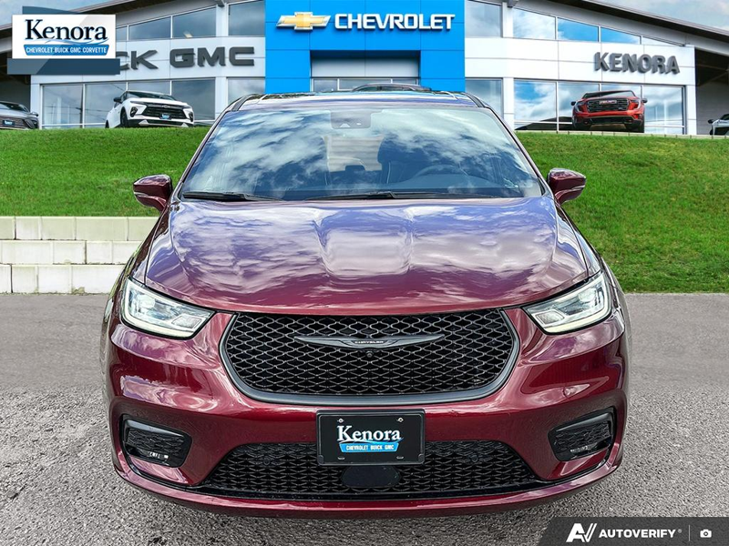 2022 Chrysler Pacifica Limited — снимка 1
