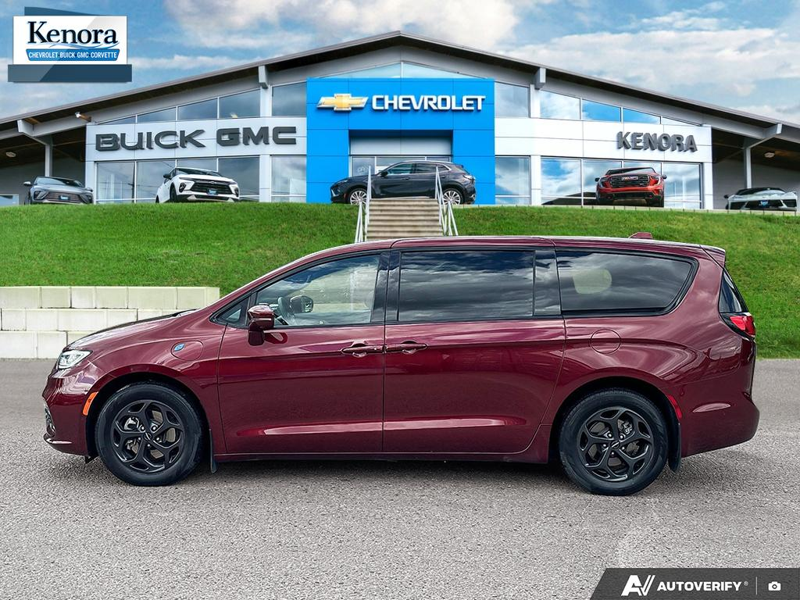 2022 Chrysler Pacifica Limited — снимка 1