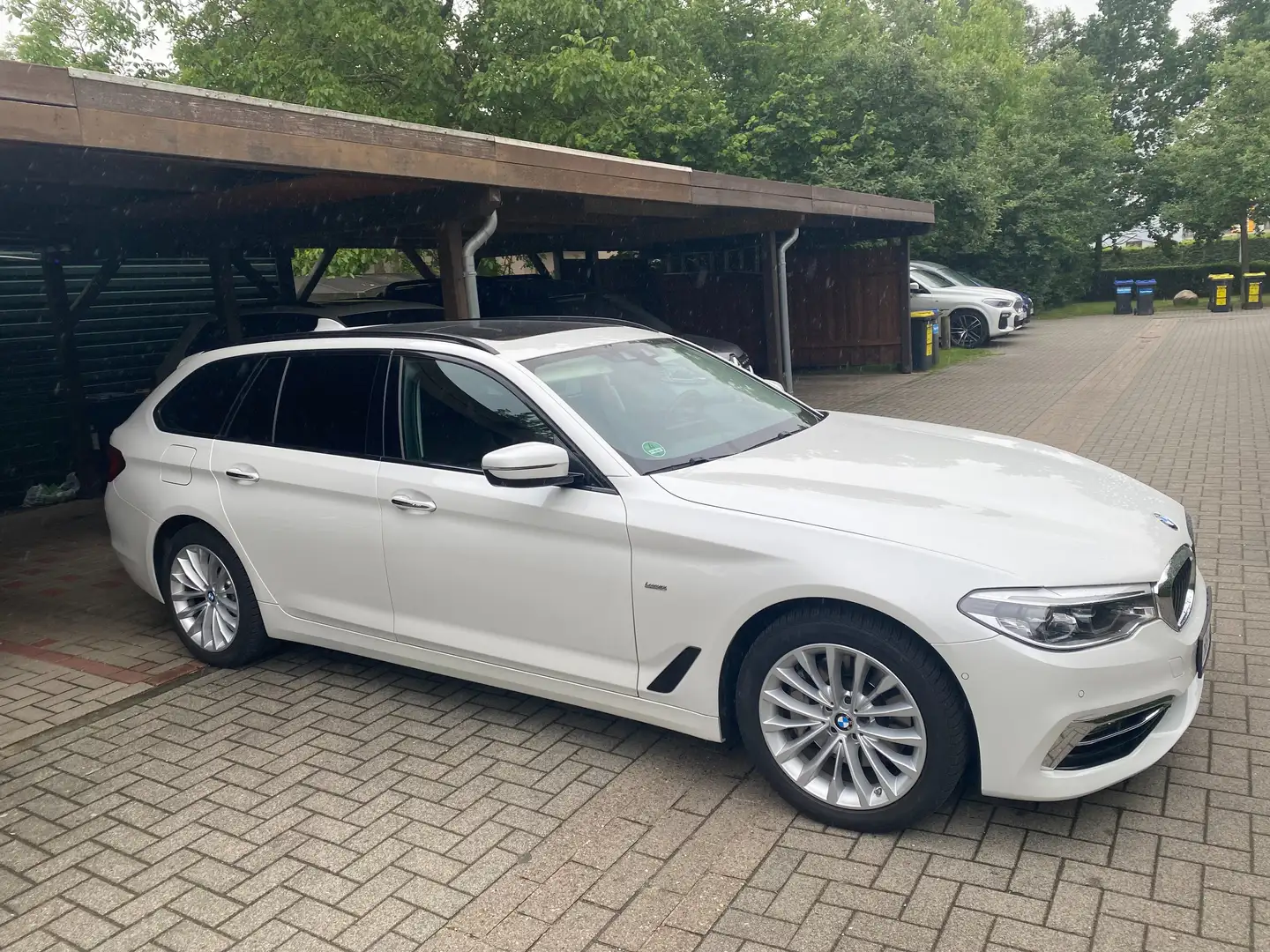 BMW 530 5er Touring Diesel 530d Touring Aut. Luxury Line Blanco - 2