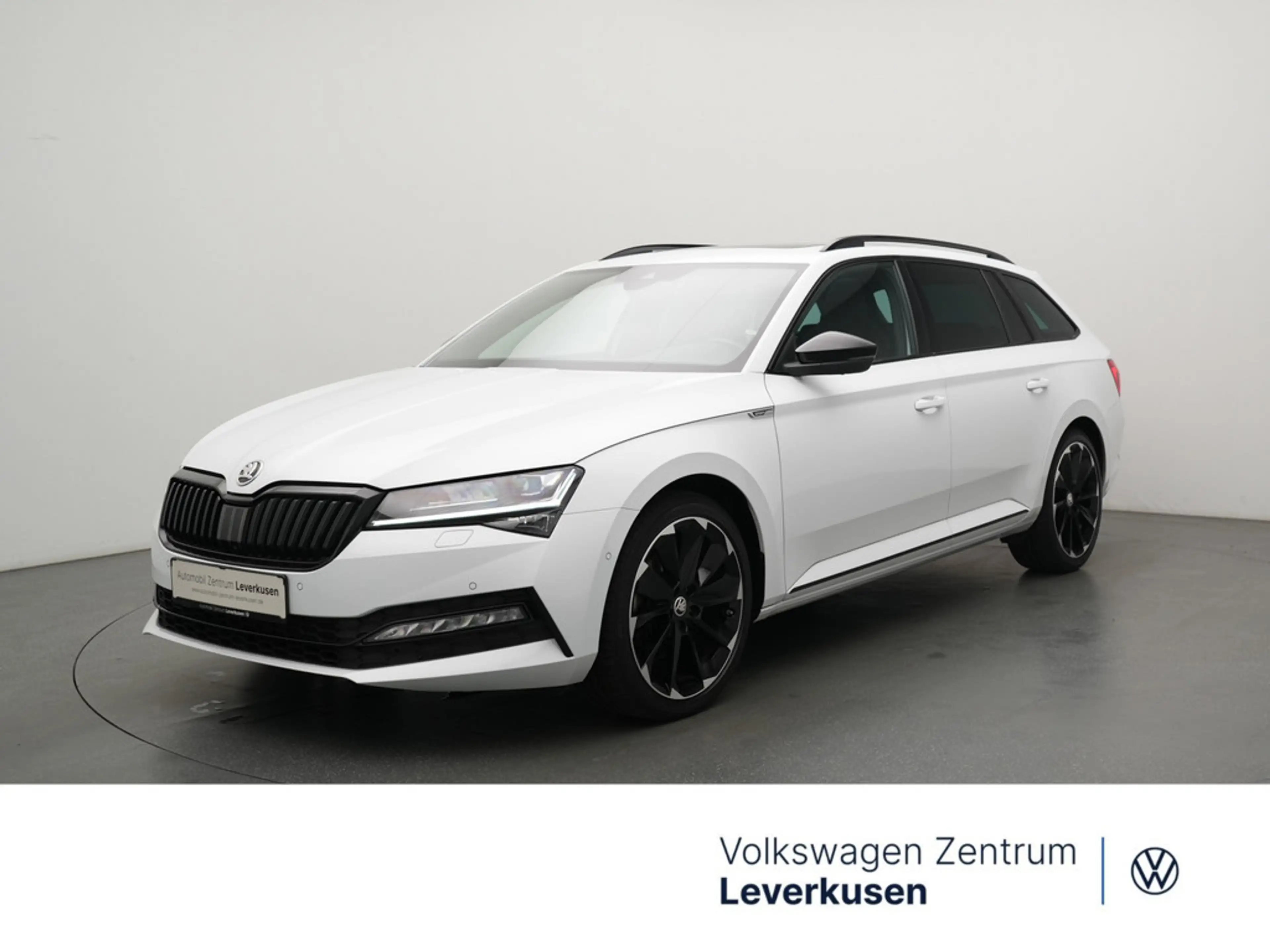 Skoda Superb Combi Sportline ACC PANO 360° MEMORY KAM