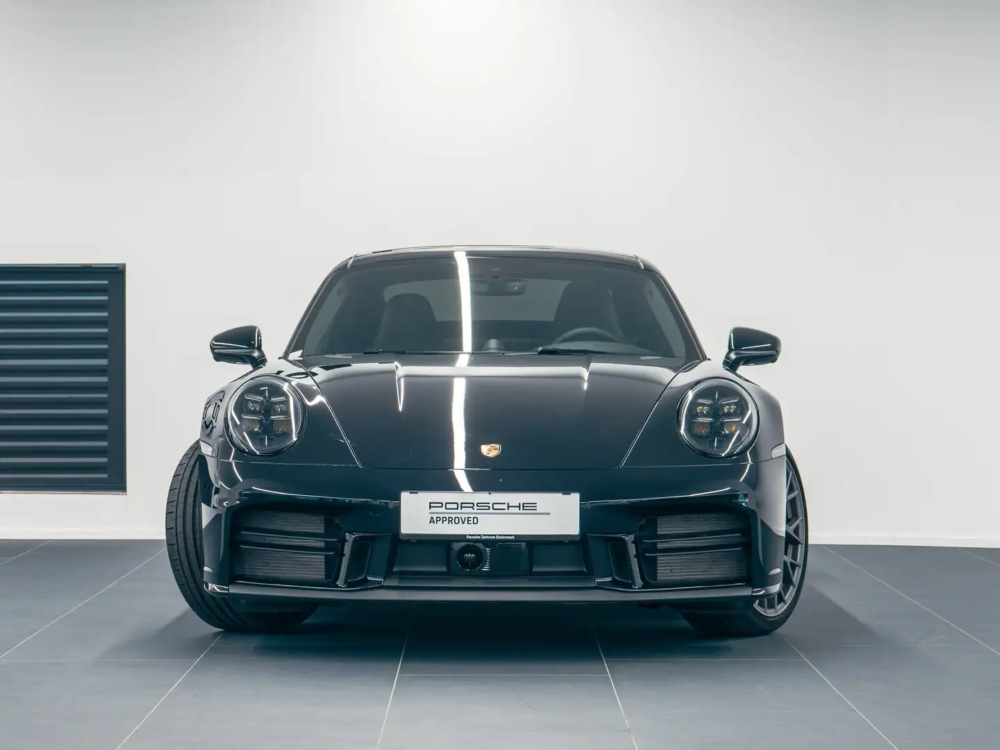 Porsche 911 Carrera S Noir - 2