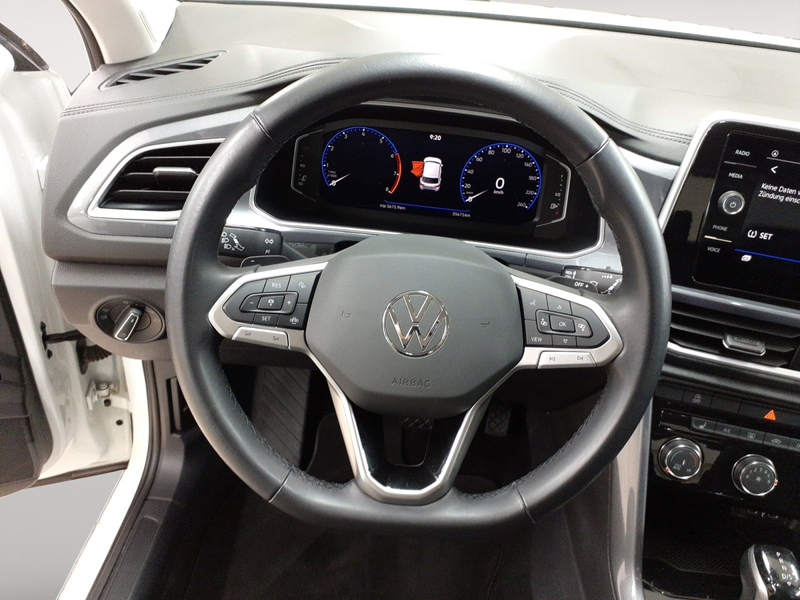 Volkswagen T-Roc 1.5 TSI Style ACC*LED*Alu*Navi*DSG* — photo 12