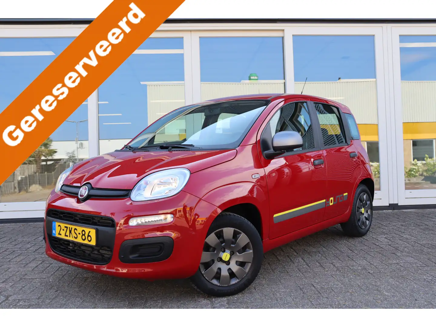 Fiat Panda 0.9 TwinAir Young, Airco, Prijs Is Rijklaar Inclus Rouge - 1