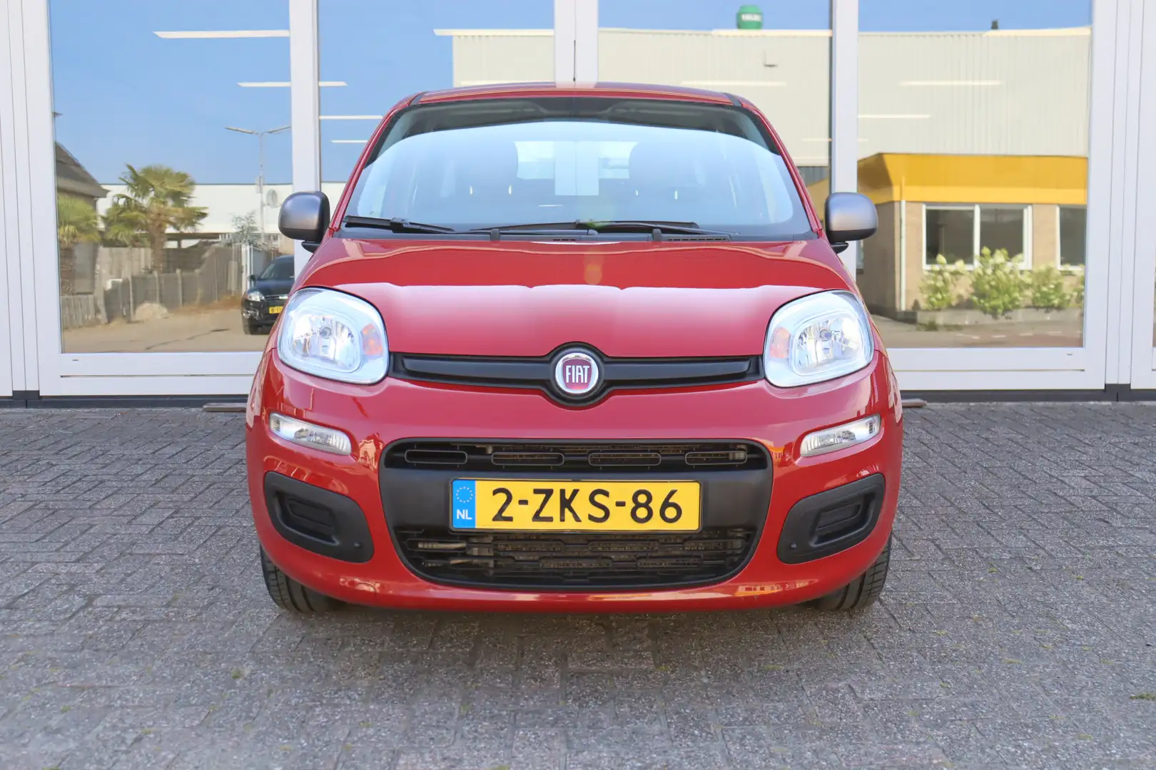 Fiat Panda 0.9 TwinAir Young, Airco, Prijs Is Rijklaar Inclus Rood - 2