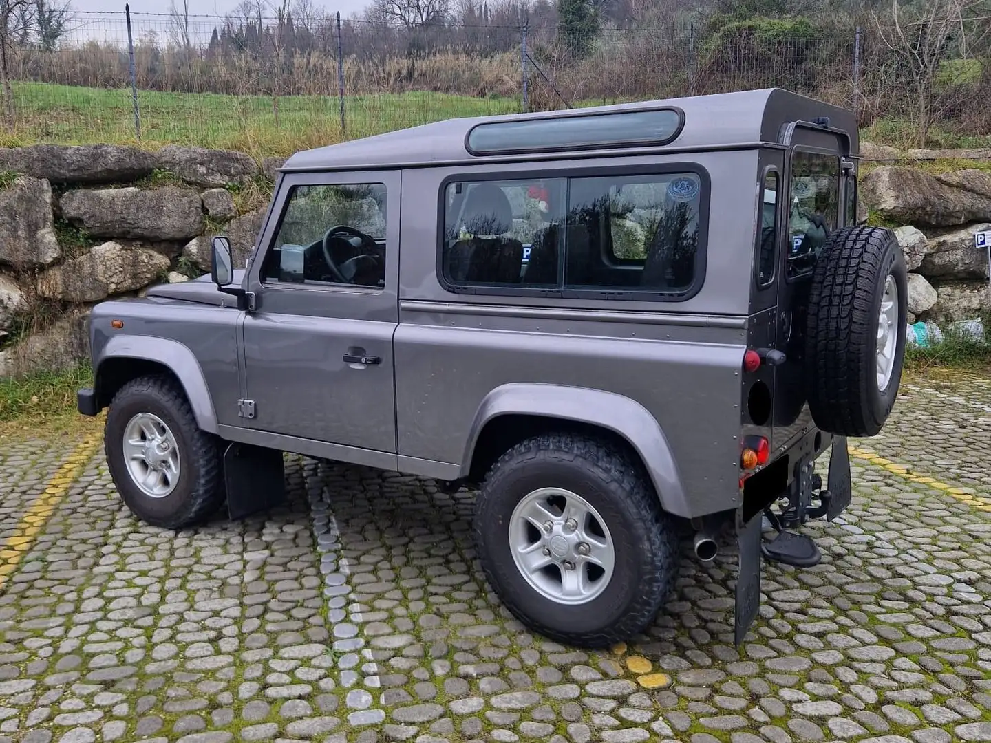 Land Rover Defender Defender 90 2.4 td S SW Grigio - 2