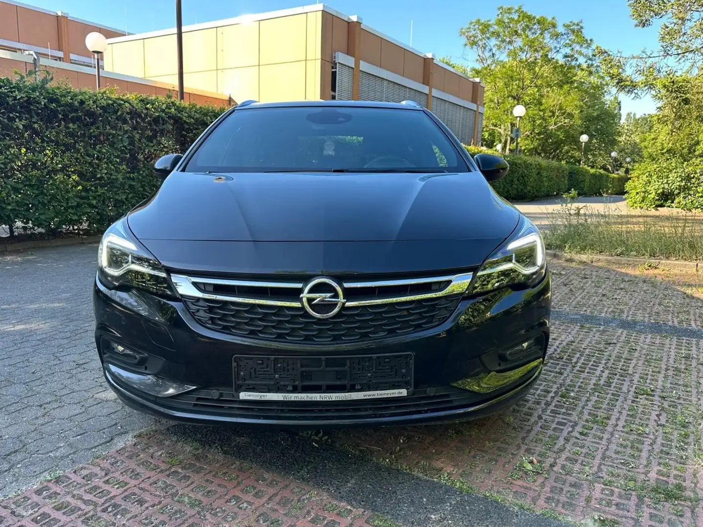 Opel Astra Dynamic Start/Stop Schwarz - 2