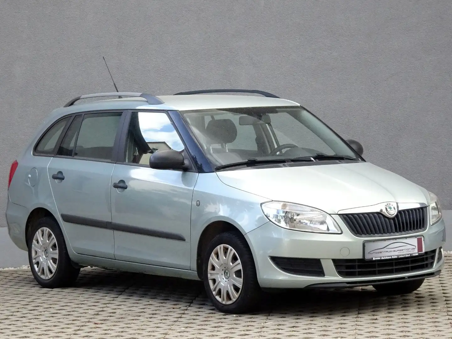 Skoda Fabia Combi 1,2 Cool Edition Vert - 2